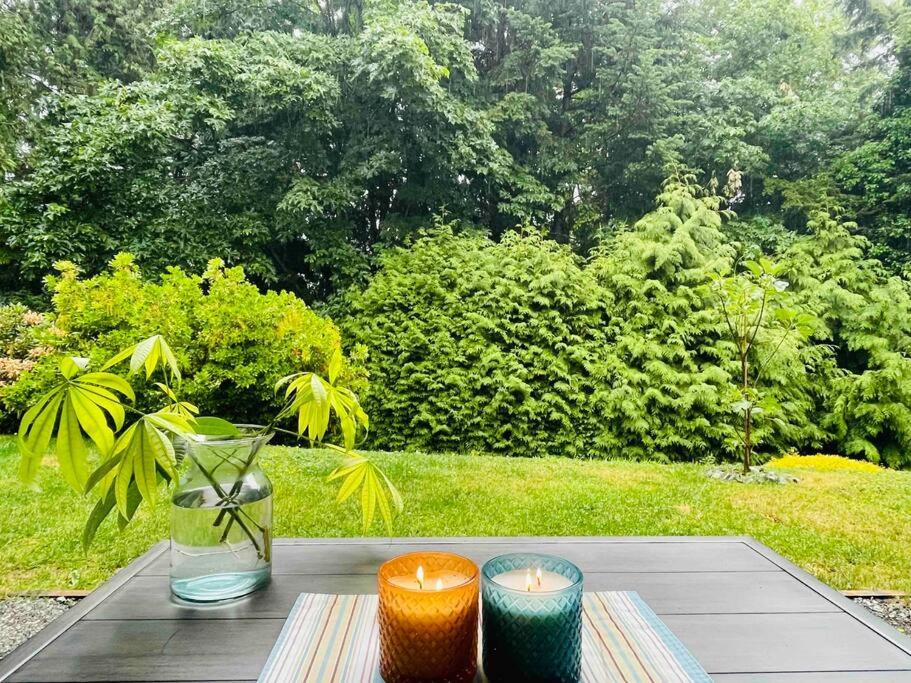 Park side spacious home with Tesla charger