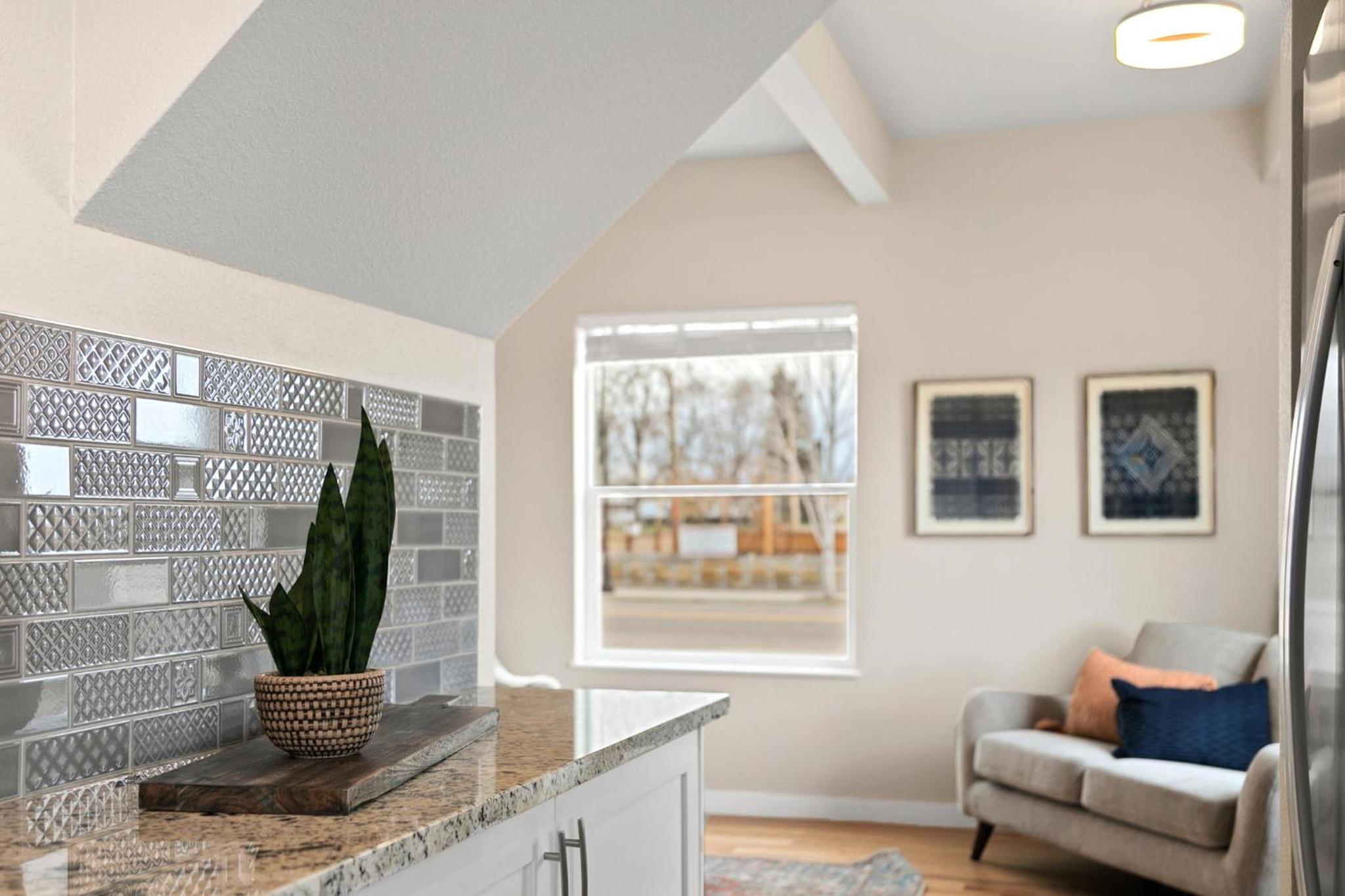 Bright and Stylish Home - Great Central Location!