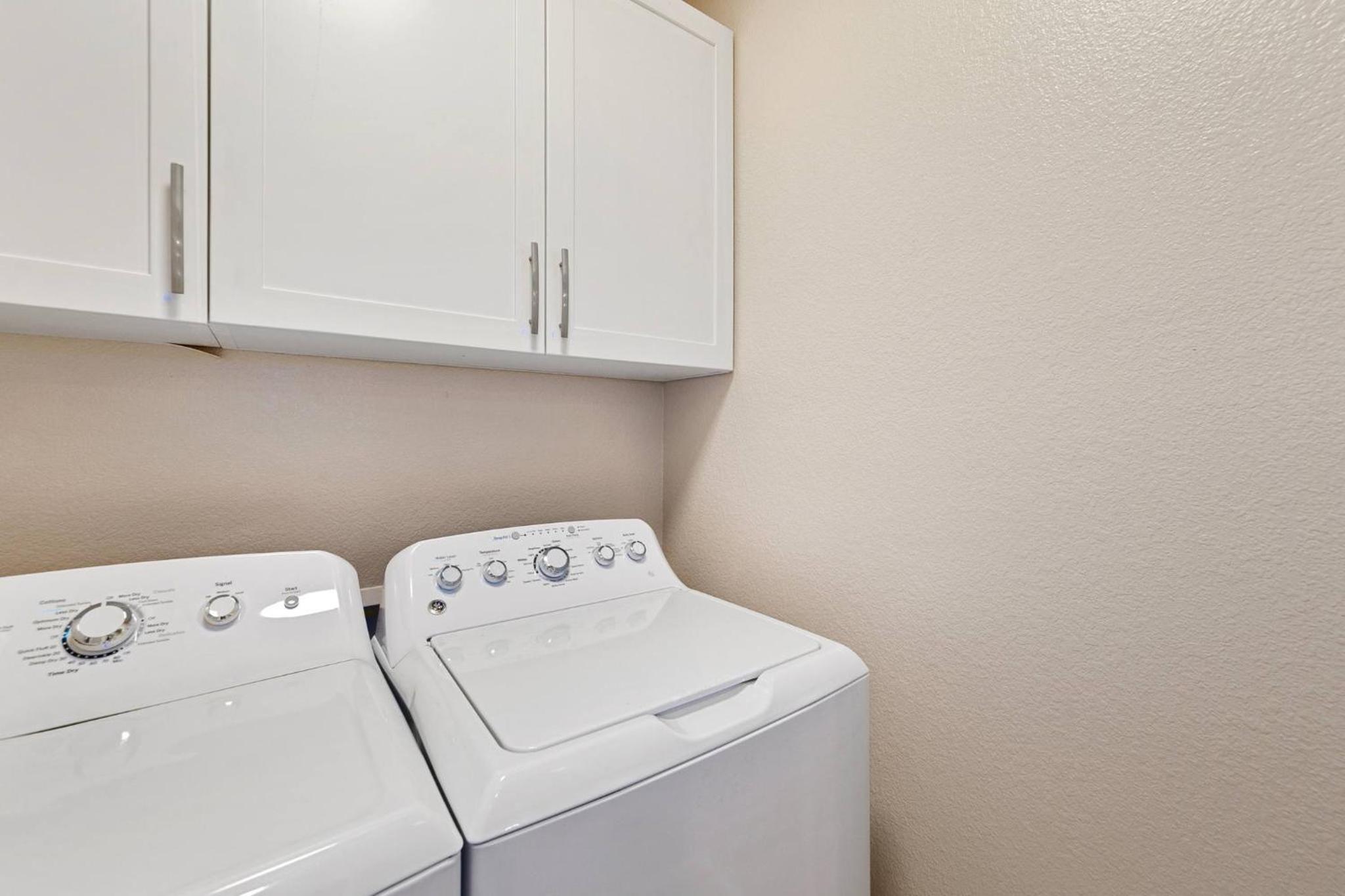 Bright and Stylish Home - Great Central Location!