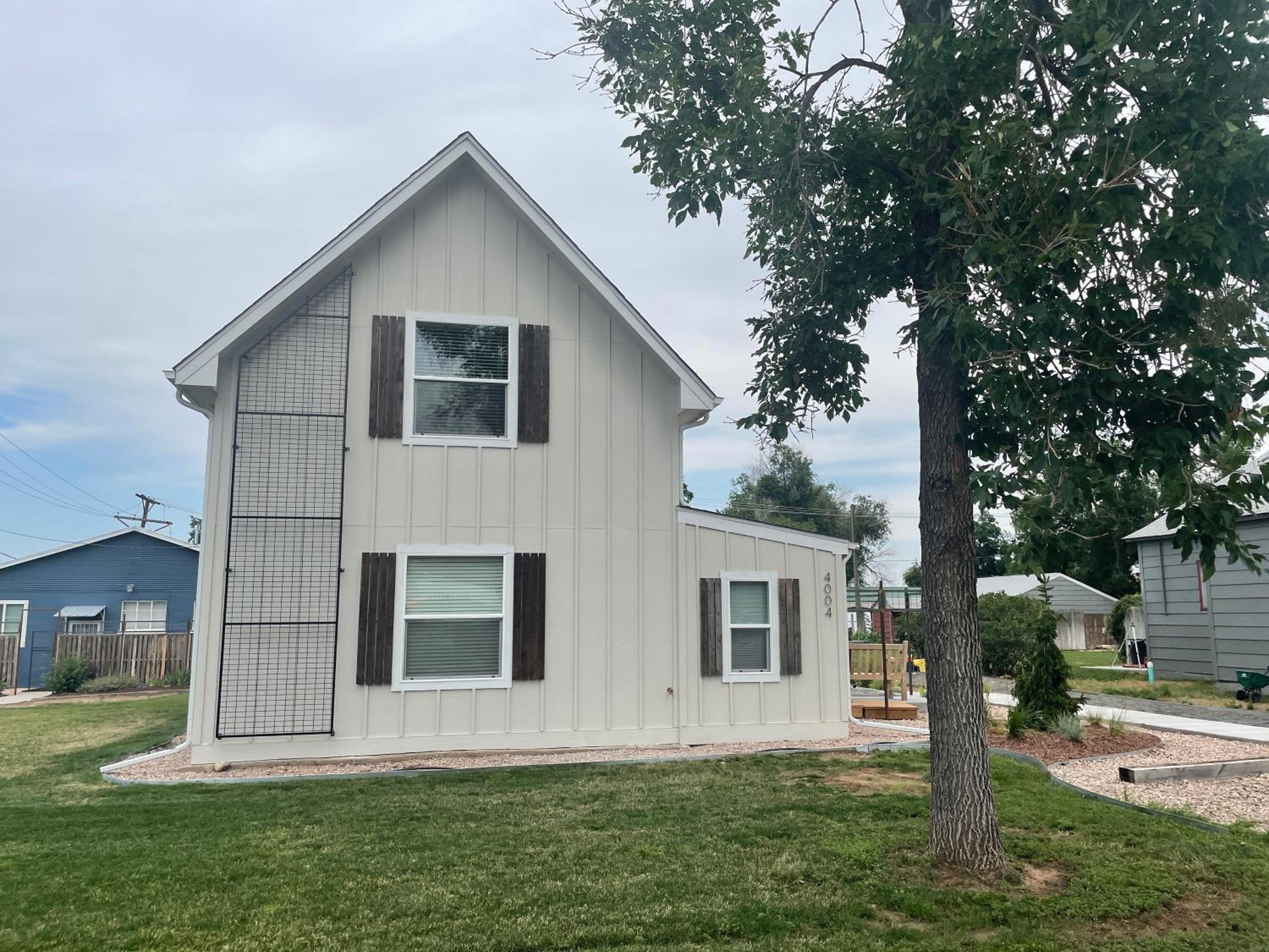 Bright and Stylish Home - Great Central Location!