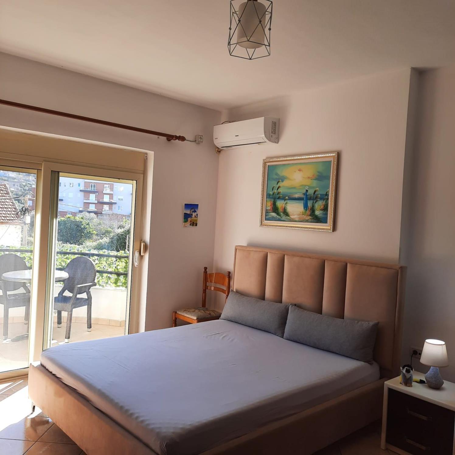 Xhoel Apartment photo 3