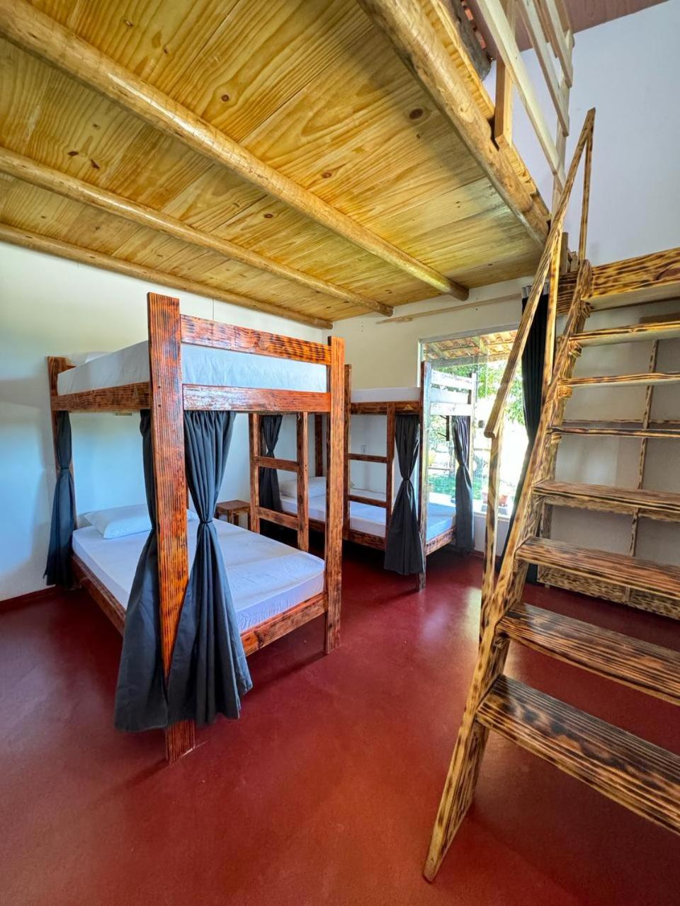 Hostel Caraivando