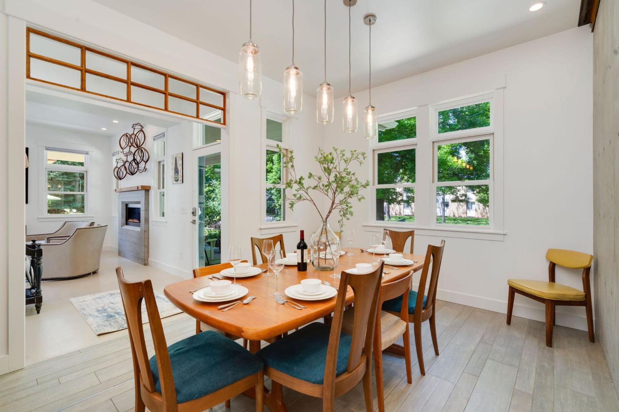 Old Town Oasis - Spacious Artisan Home in Old Town view 3