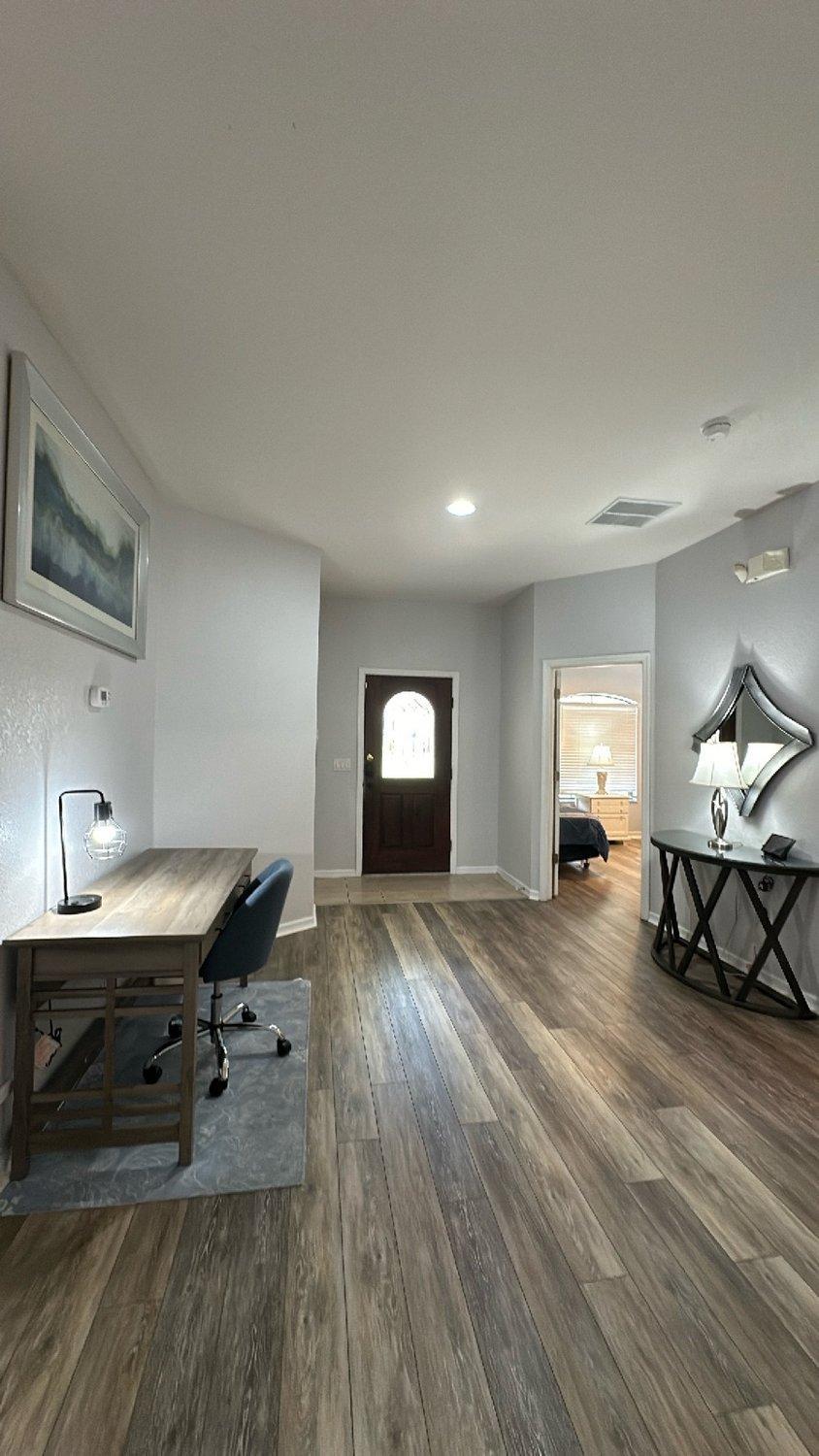 Serene 4-Bedroom Lakeview Retreat with South-Facing Pool & Sun-Drenched Outdoor Living