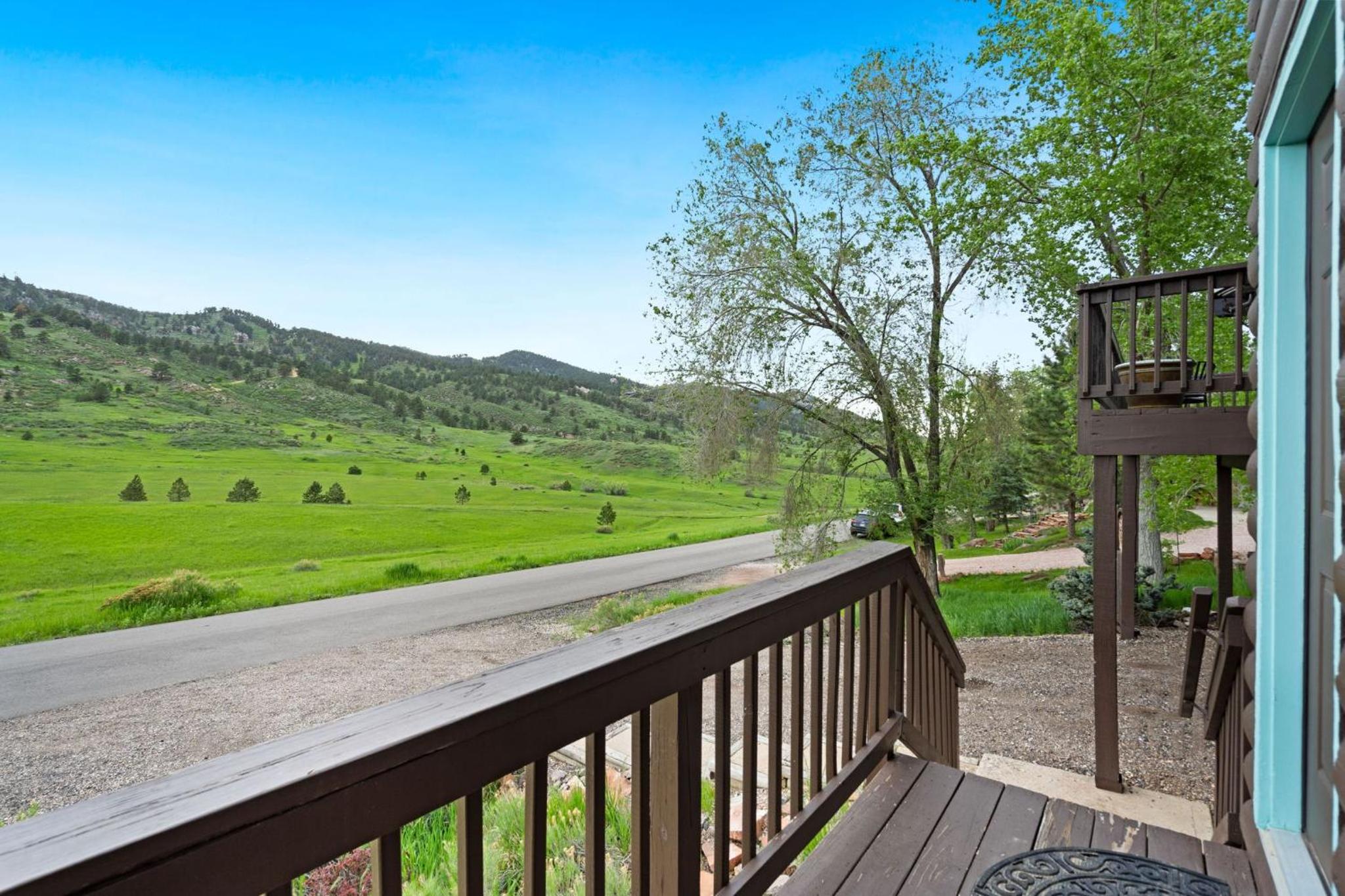 Horsetooth Stoop Trails, Lake Access and Mountain Views