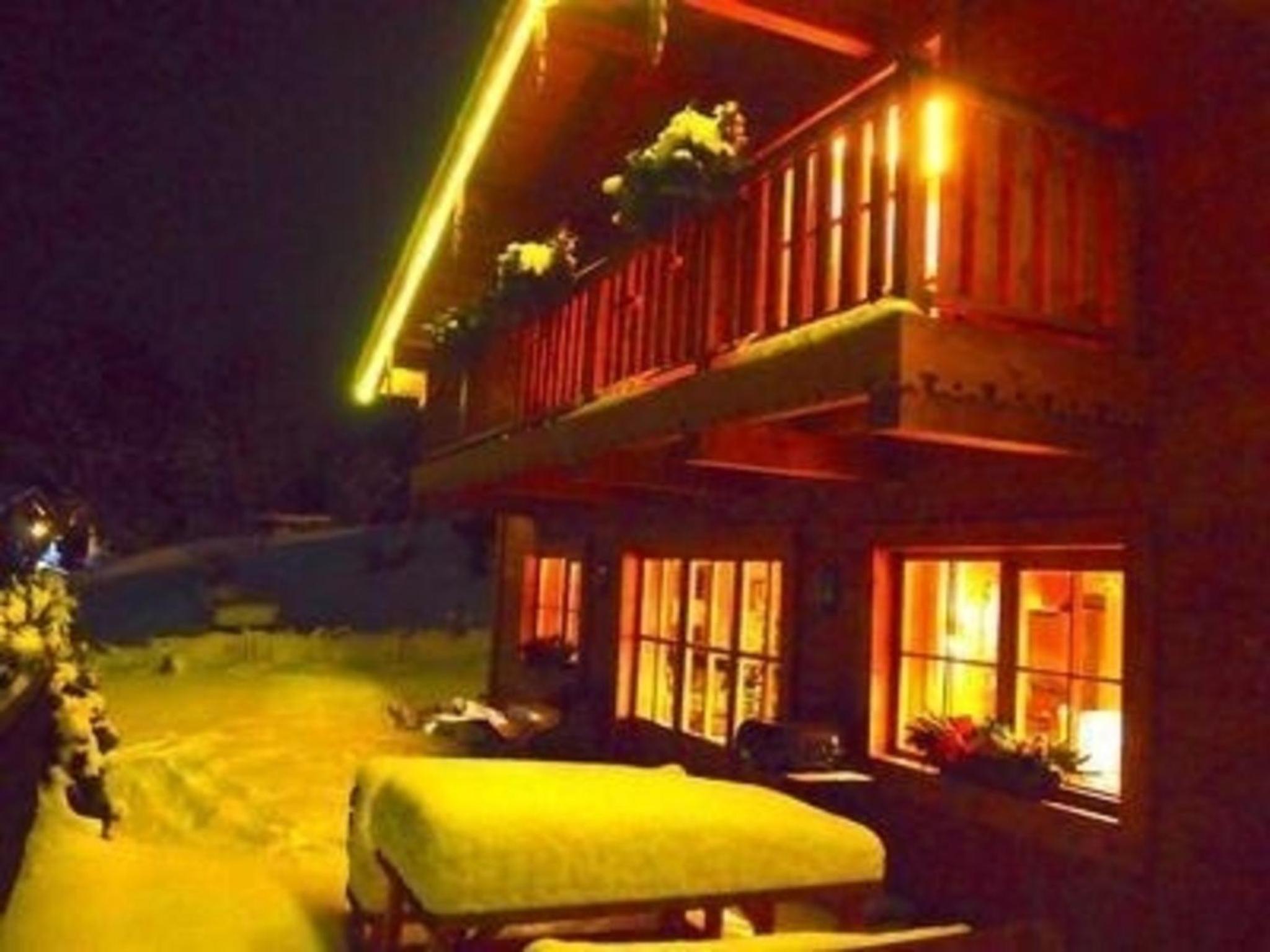 Nettes Ferienhaus in Gaisbichl mit Terrasse und Garten
