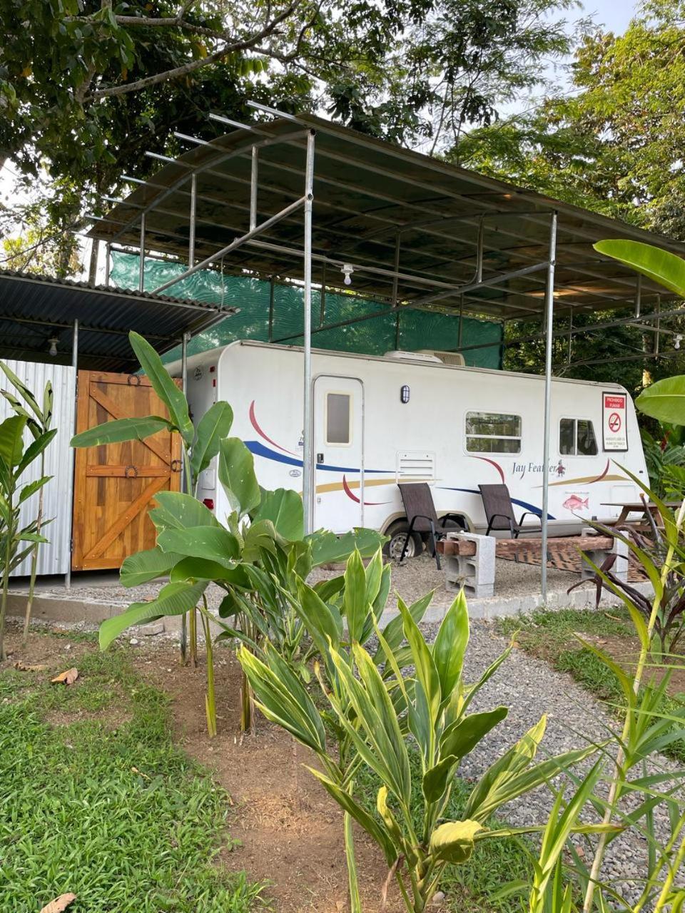 Ciudad Rodante La Fortuna , ave 309