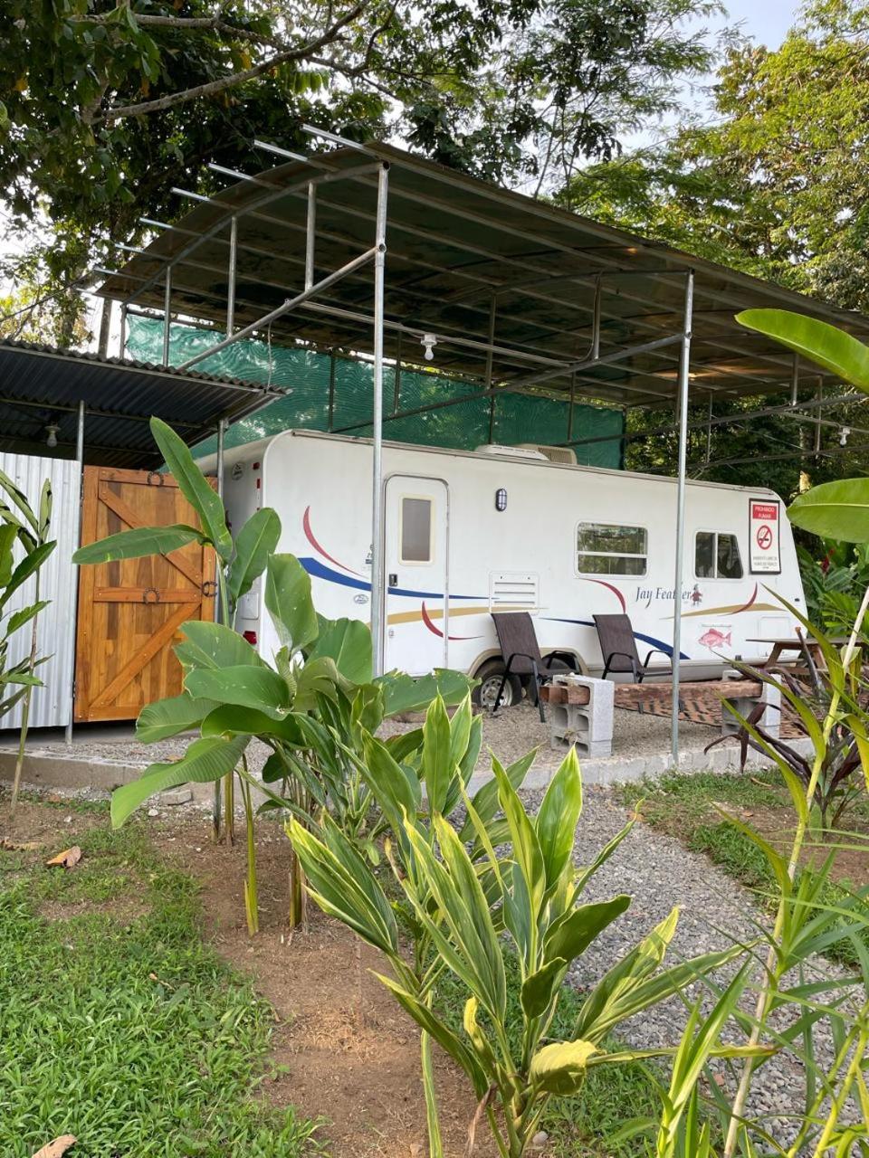 Ciudad Rodante La Fortuna , ave 309