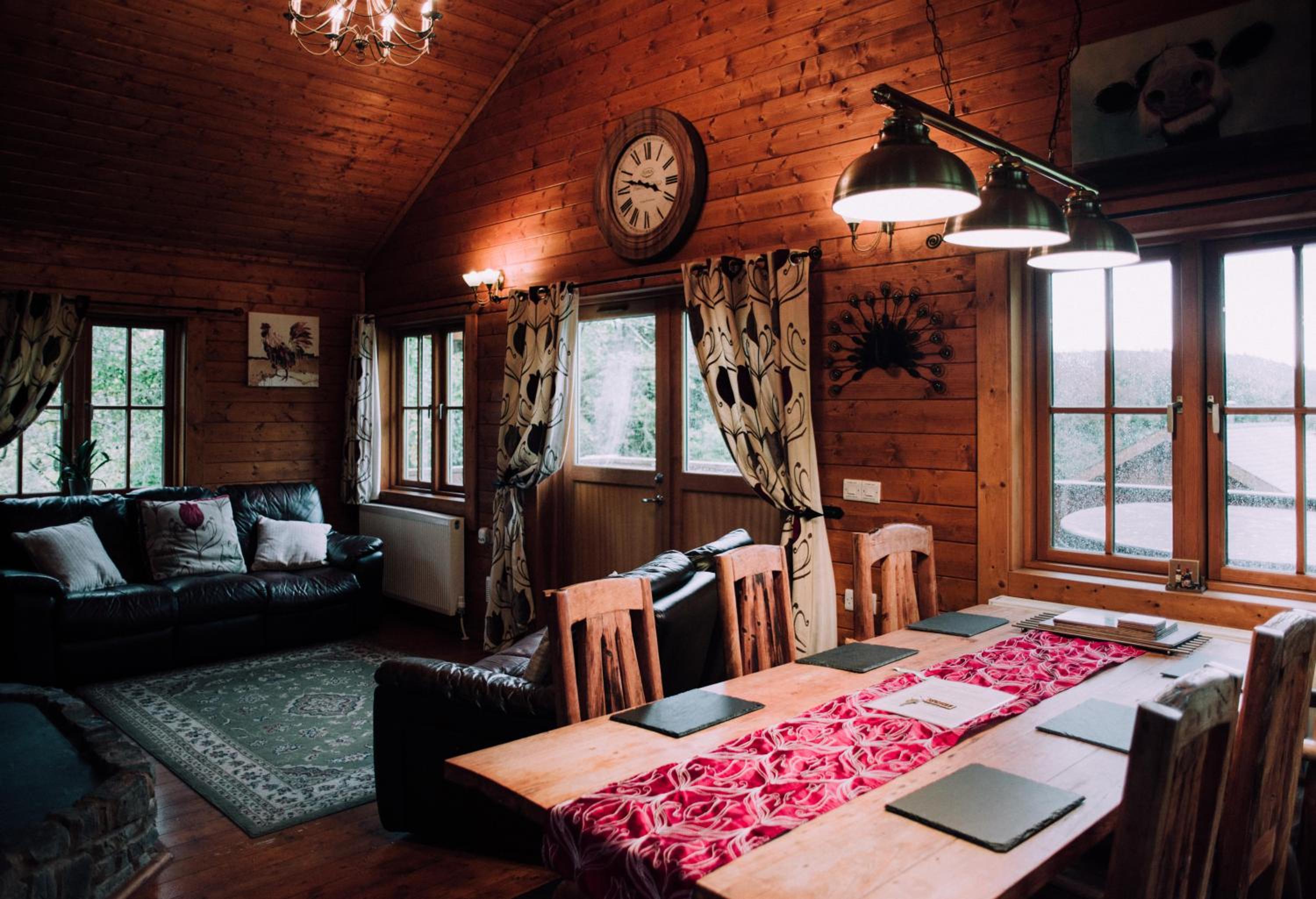 Bothy Cabin -Log cabin in wales - with hot tub view 4