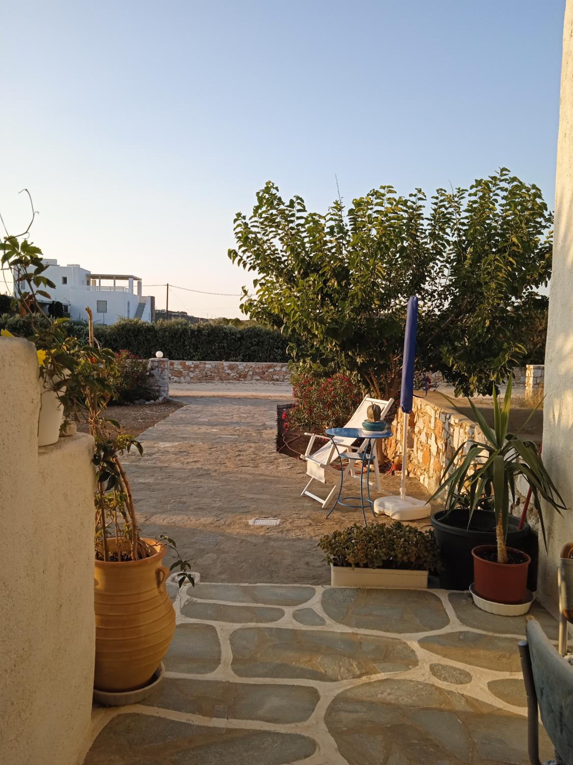 Evi,s house