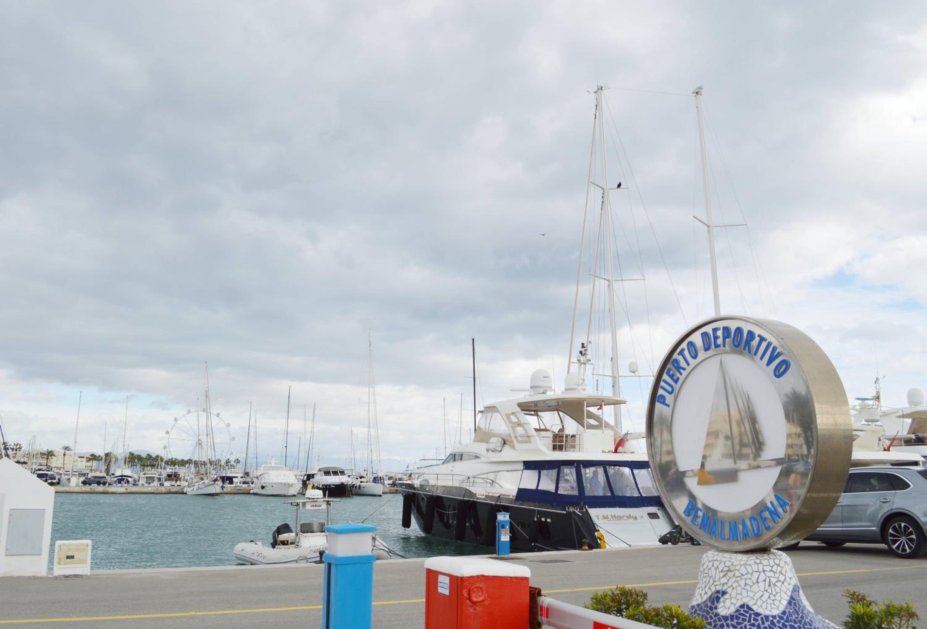 Apart Benálmadena with SWIMMING POOL open all year