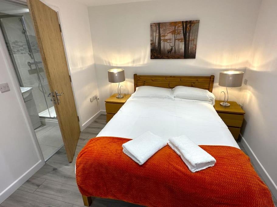Elegant 2-Bed in Central Headington-Modern New Built Retreat- Wi-Fi, Netflix, Top Location view 3