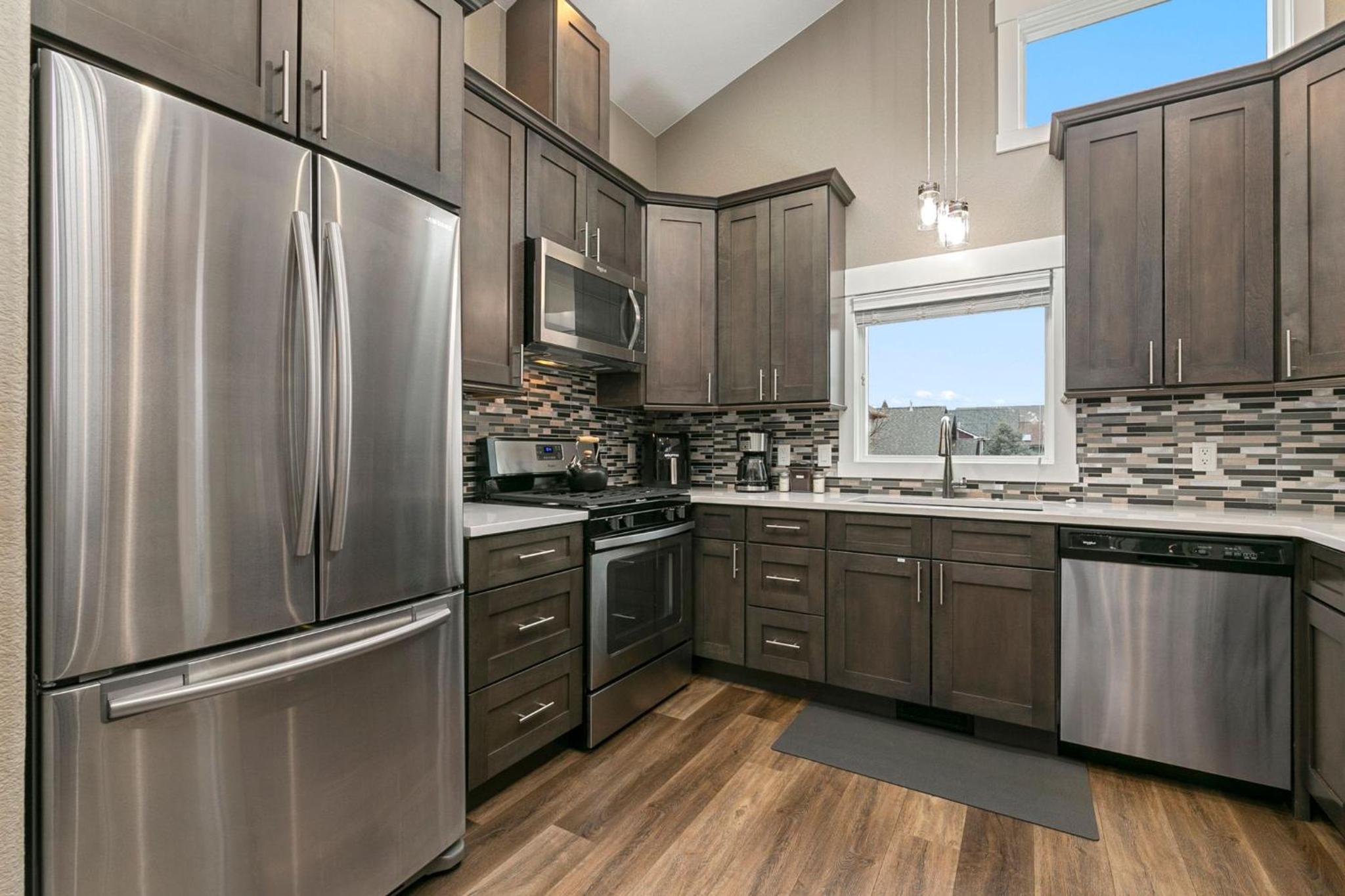 Luxury Living - Walk to Poudre Trail and Old Town! view 2