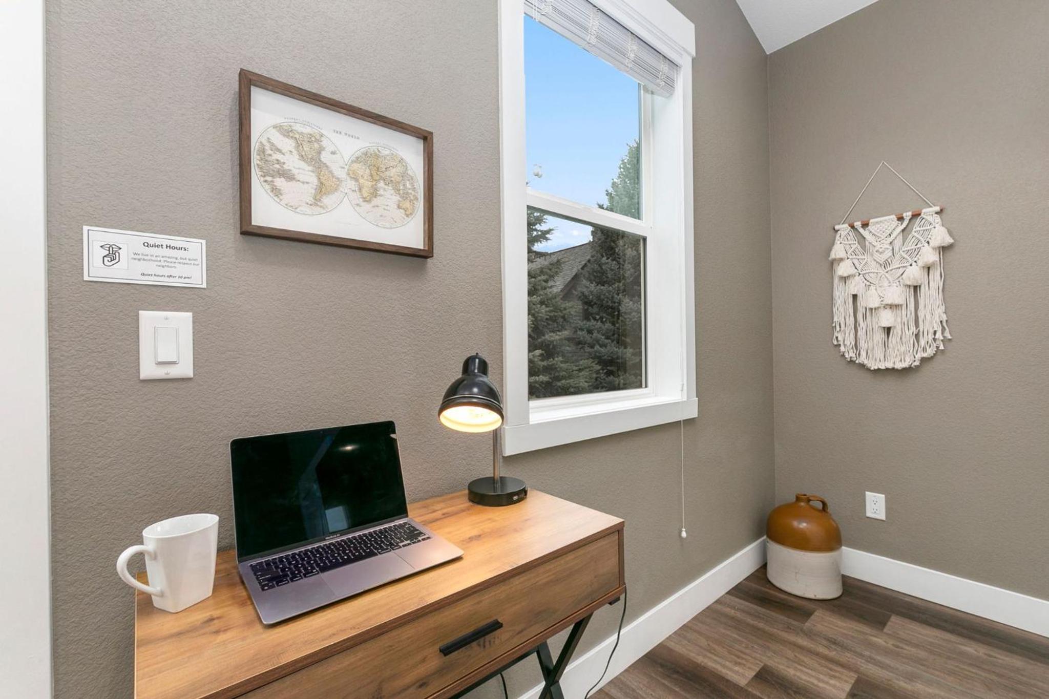 Luxury Living - Walk to Poudre Trail and Old Town! view 3