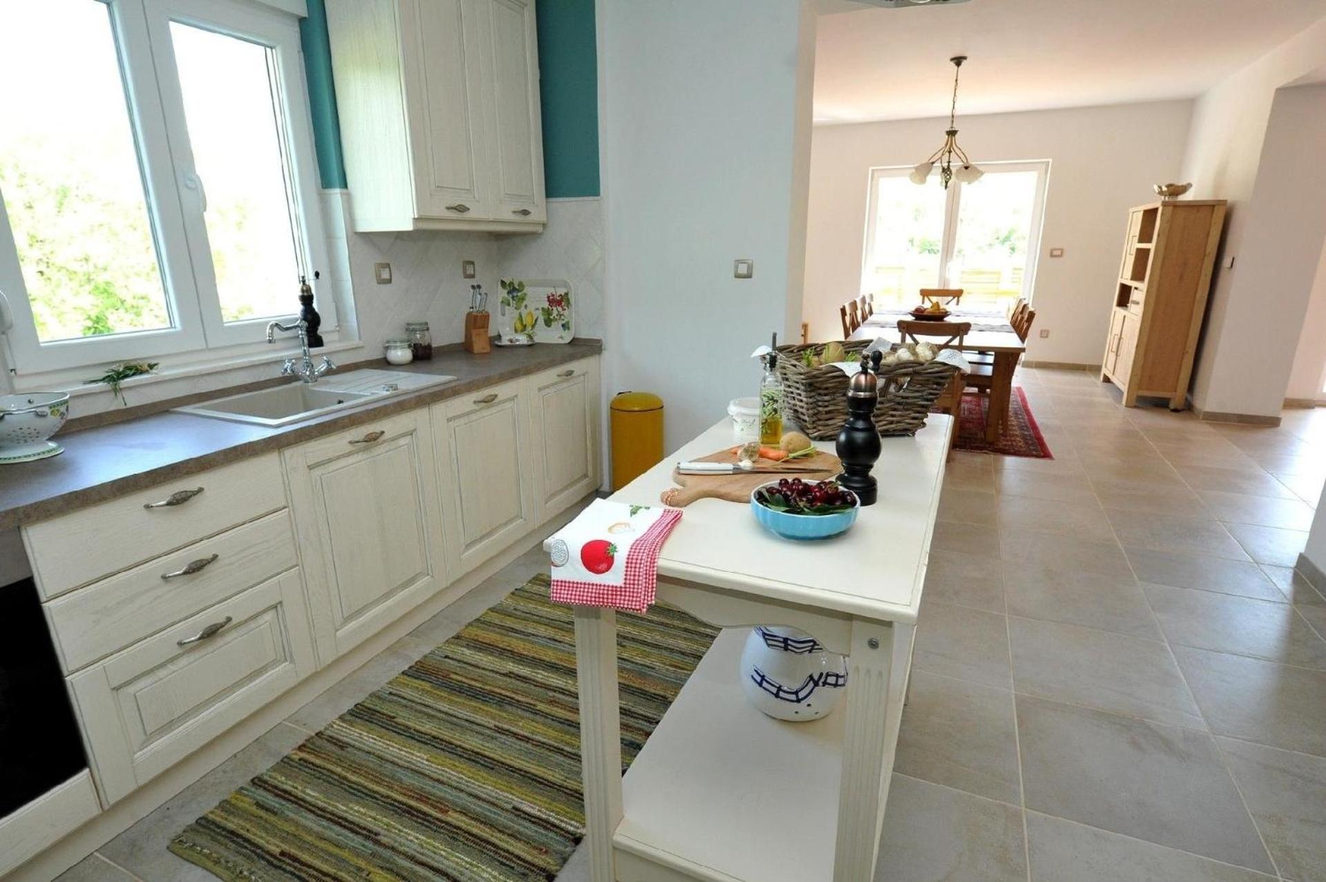 Alleinstehendes Ferienhaus Mit Swimmingpool