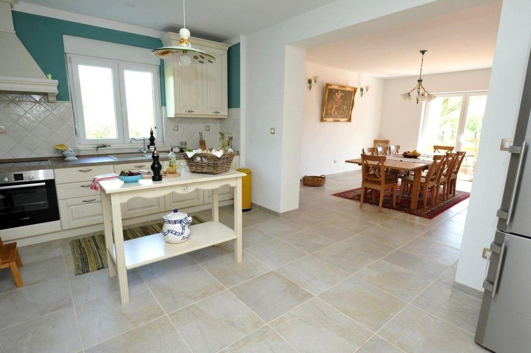 Alleinstehendes Ferienhaus Mit Swimmingpool