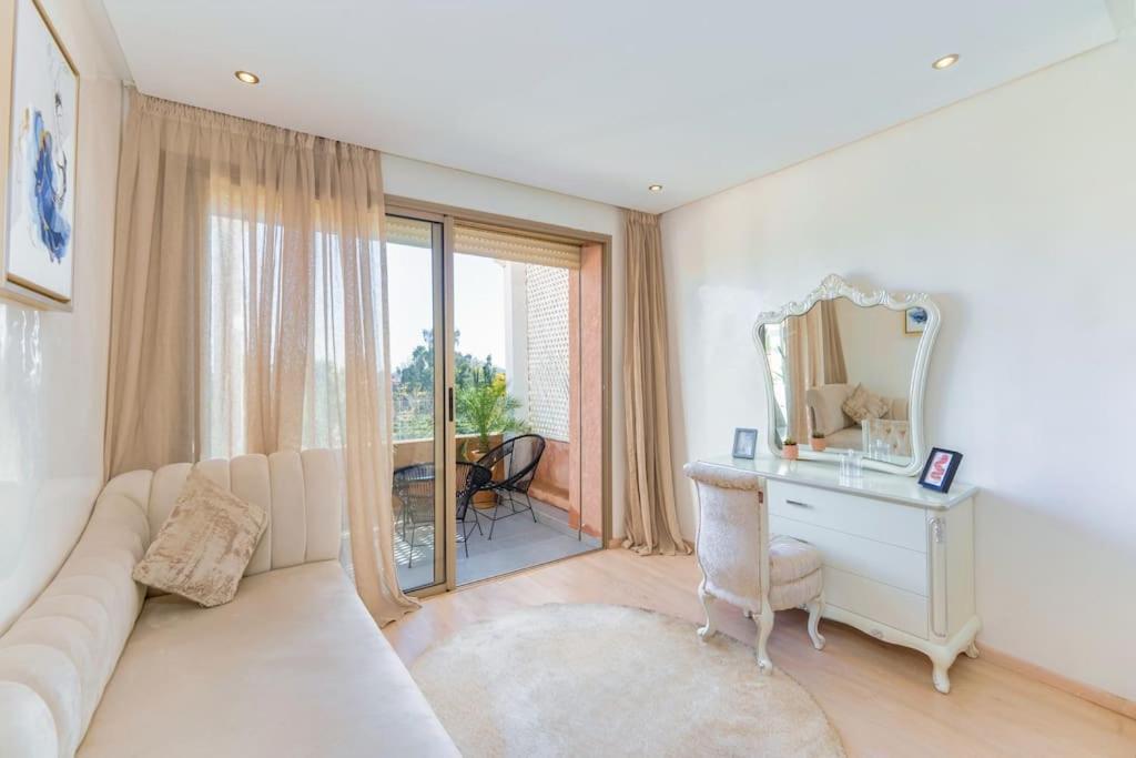 2 Bedrooms Fully Equipped apart view 2