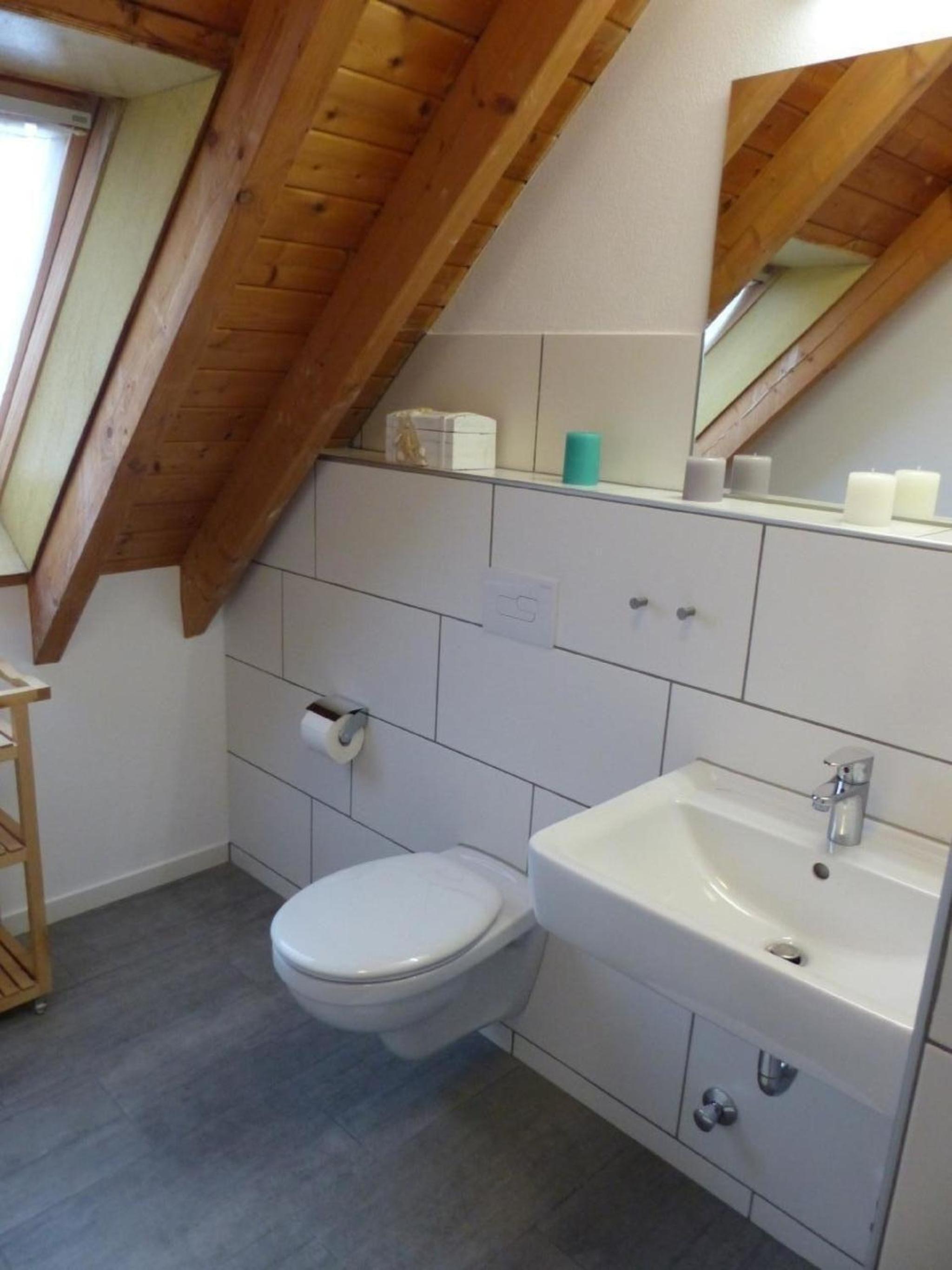 Einladende Obergschosswohnung mit sonnigem Balkon
