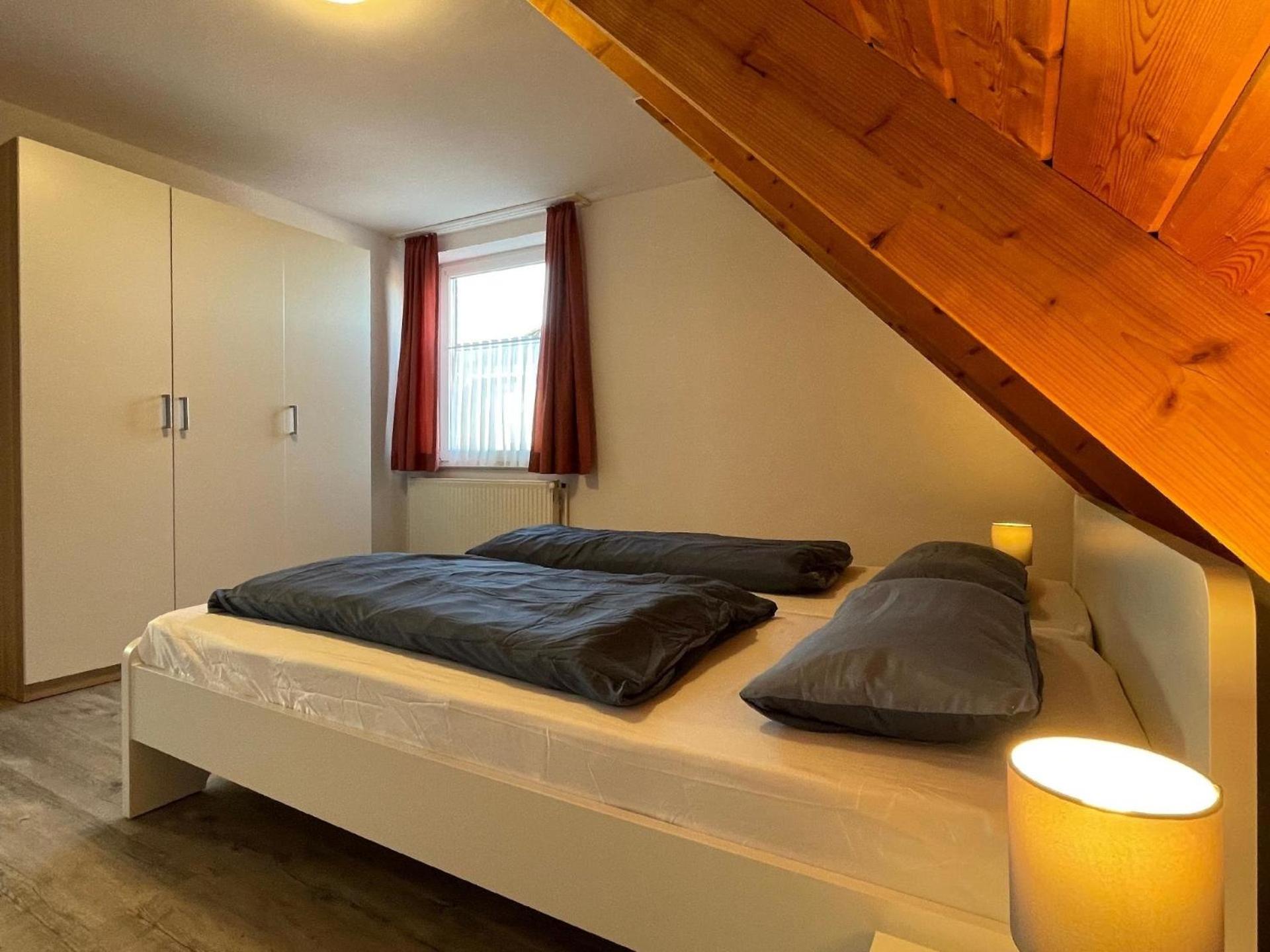 Einladende Obergschosswohnung mit sonnigem Balkon
