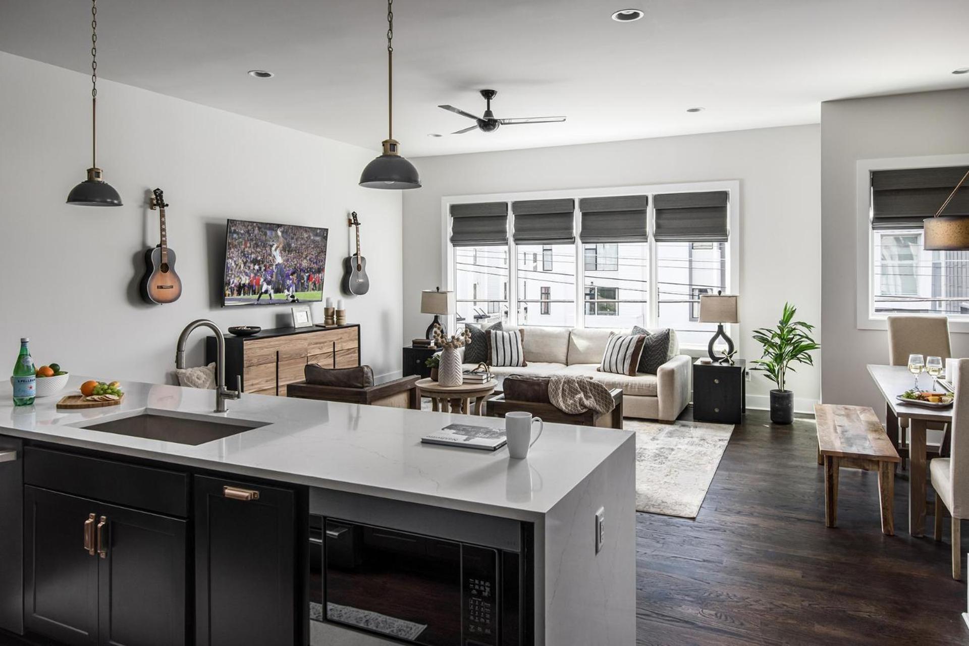 LUXE-Tennessee Row-Heart of Gulch-Mins to Broadway view 5
