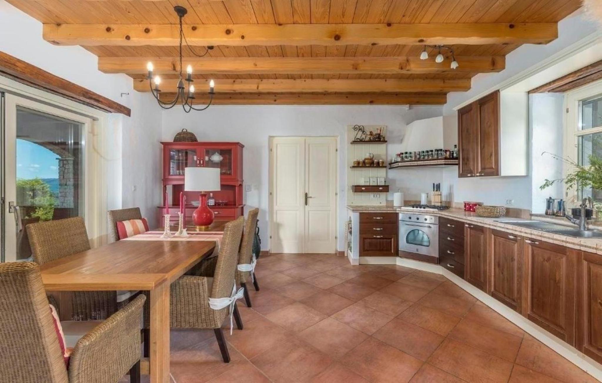 Ferienhaus in Sovinjak mit Grill, Garten und Terrasse
