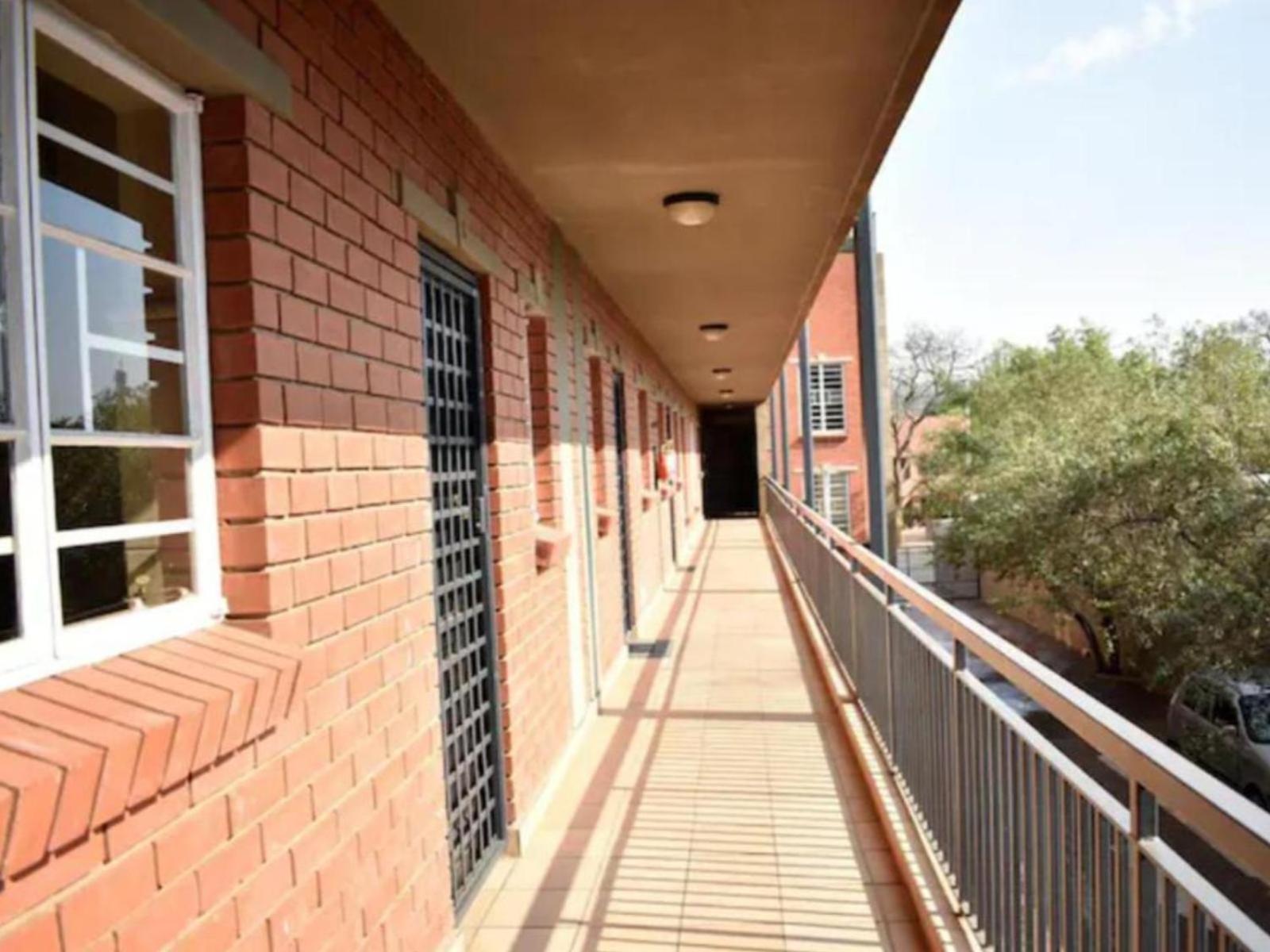 Lea's Furnished Apartments - Lofts at Loftus view 3