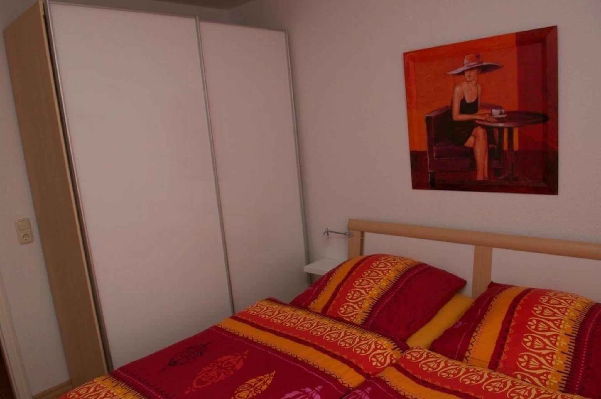 gemütliche Ferienwohnung im Ostseebad Sellin mit schönem Garten am Hochufer über der Seebrücke