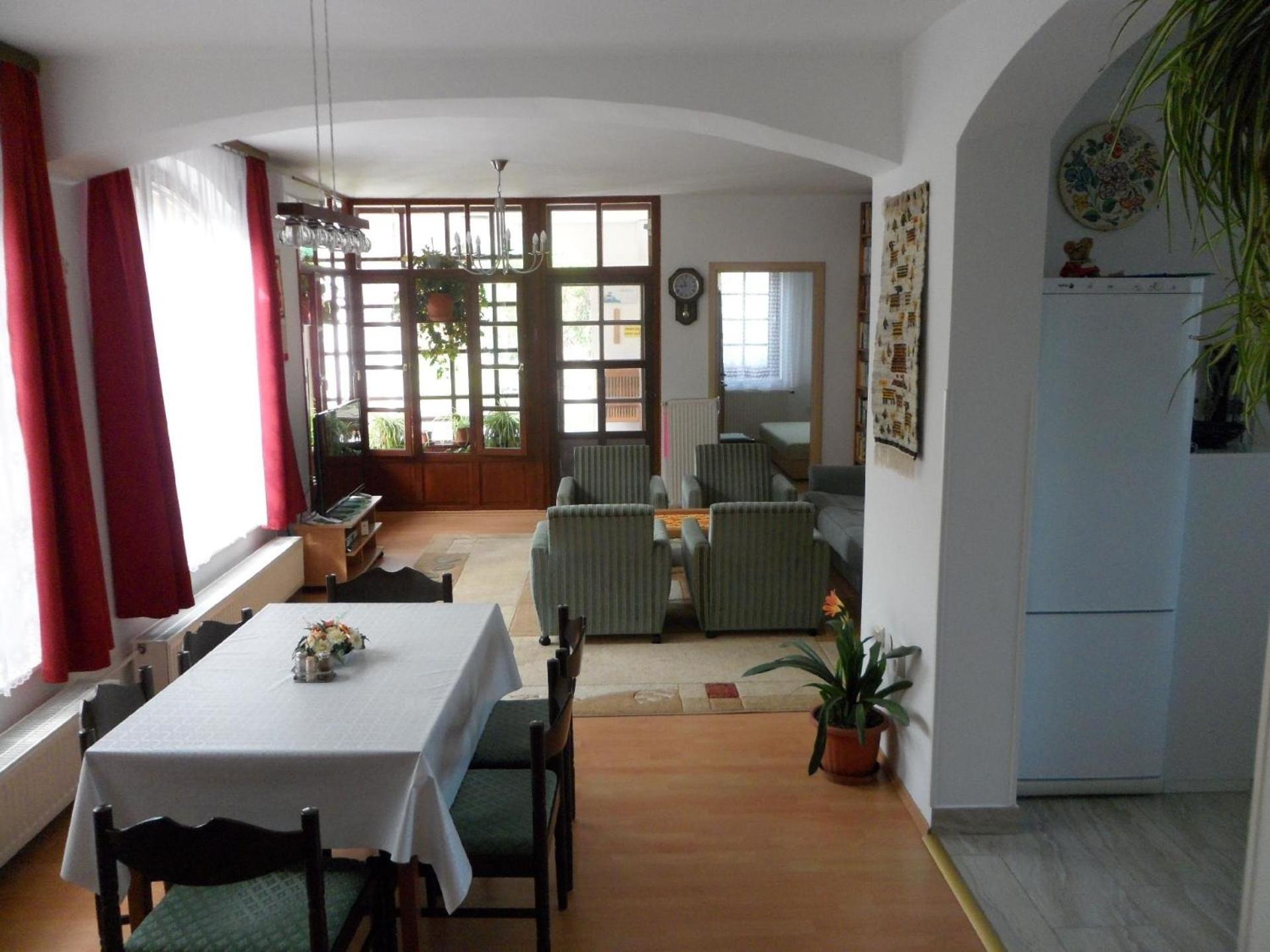 Komfortables Appartement mit privatem Pool