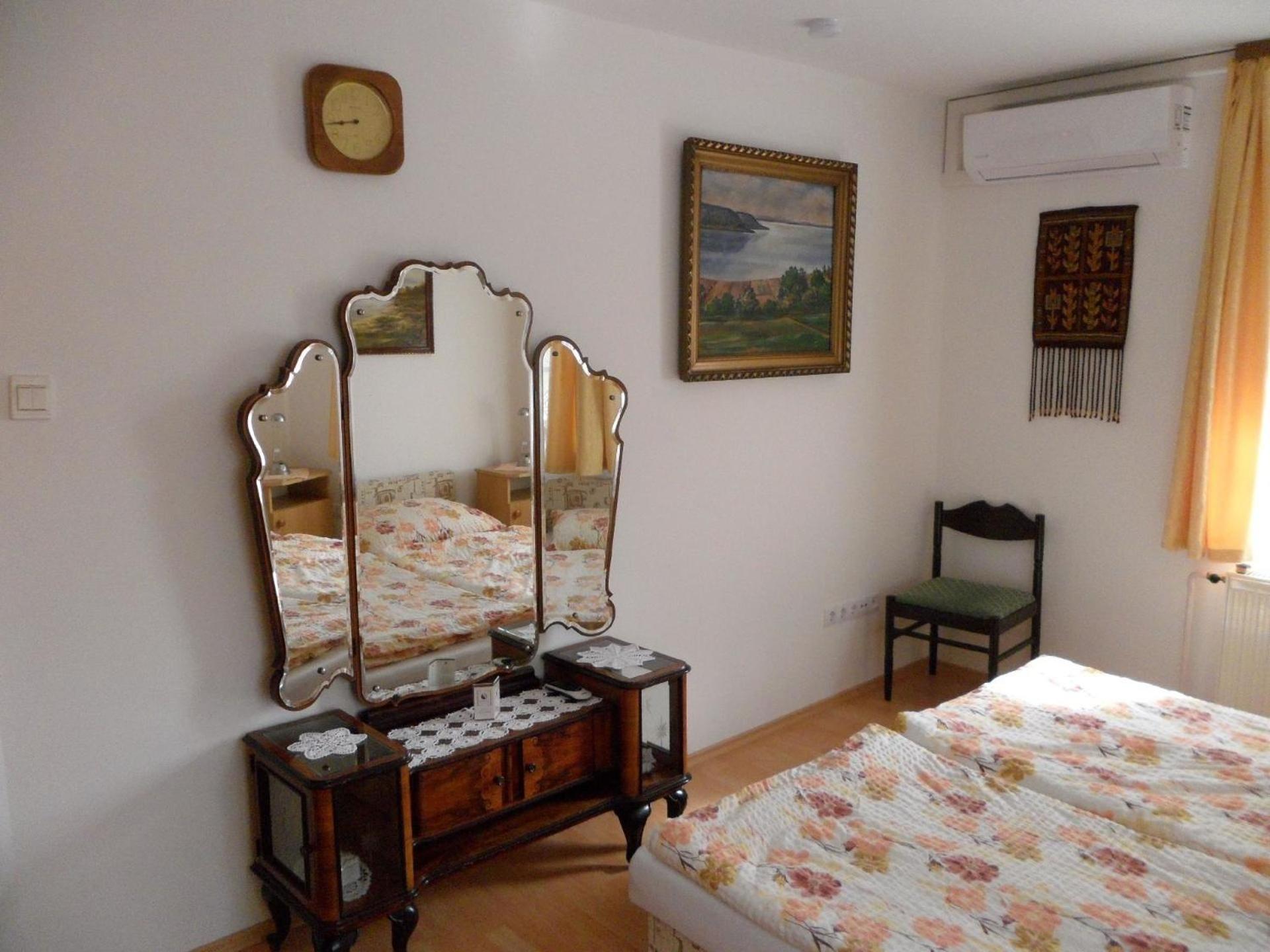 Komfortables Appartement mit privatem Pool
