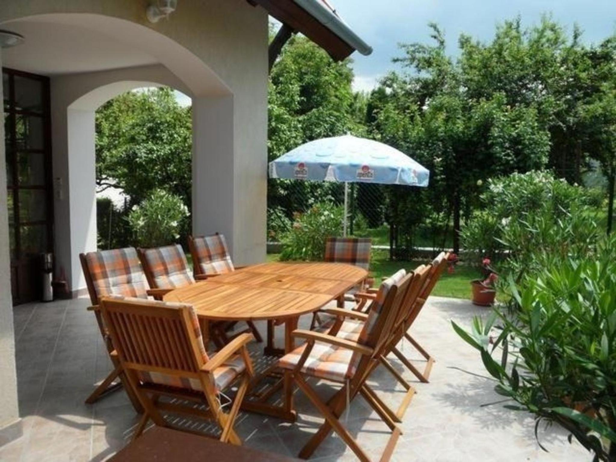 Komfortables Appartement mit privatem Pool