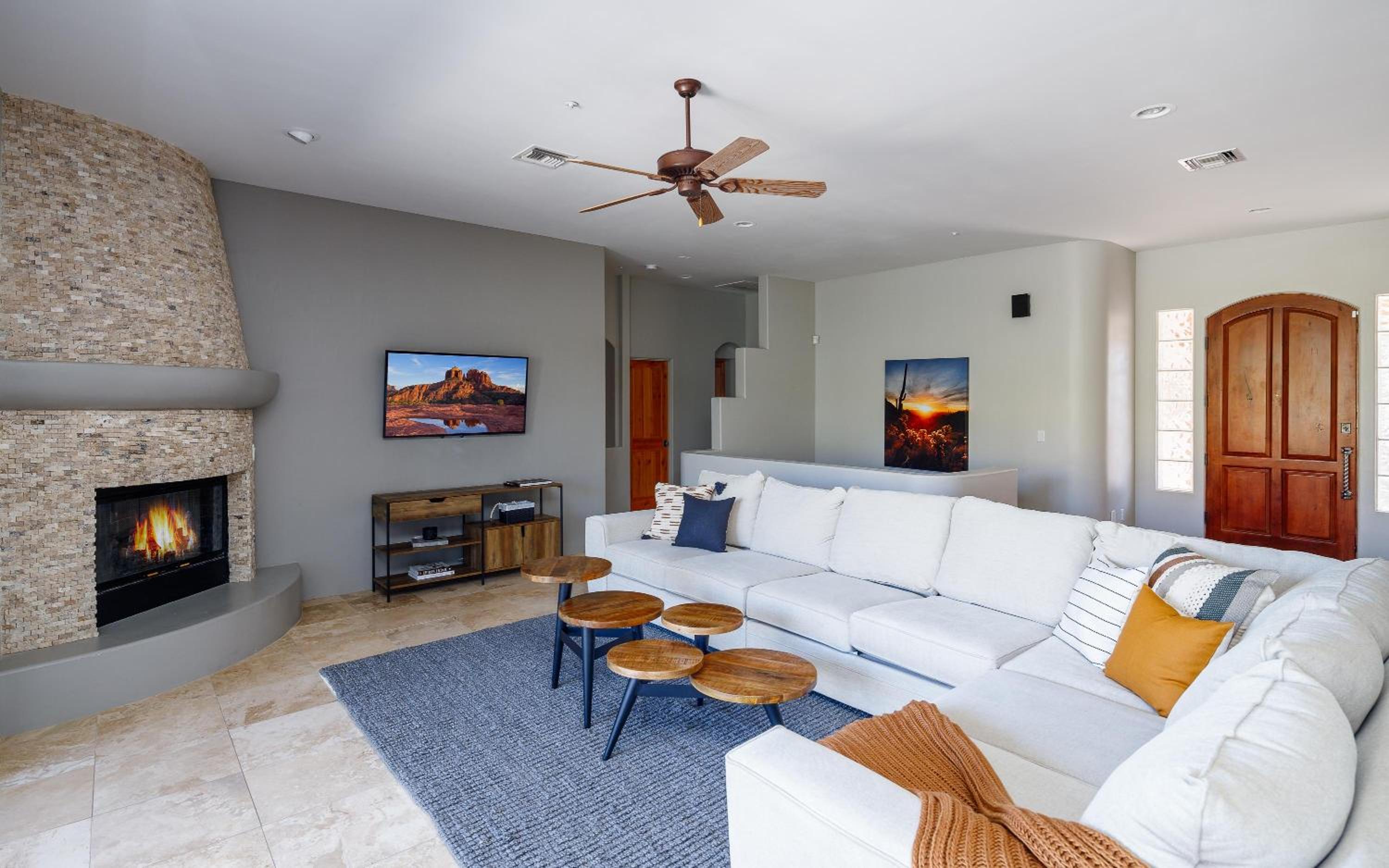 Fountain Vista - Stunning Yards & Views! view 2