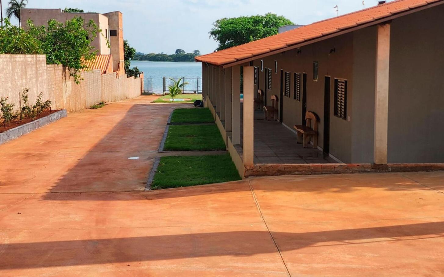 Otimo rancho com churrasqueira - Miguelopolis SP