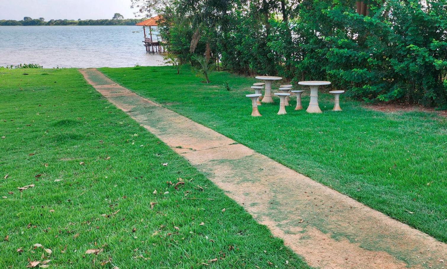 Otimo rancho com churrasqueira - Miguelopolis SP