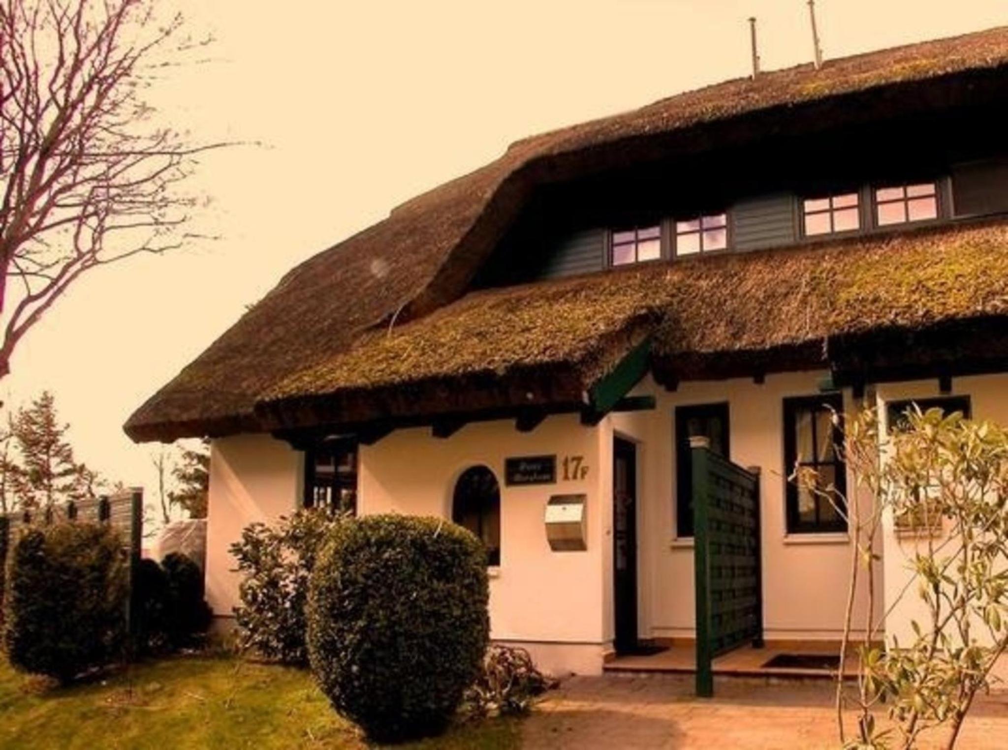 Ferienhaus in Groß Zicker mit Terrasse, Garten und Grill