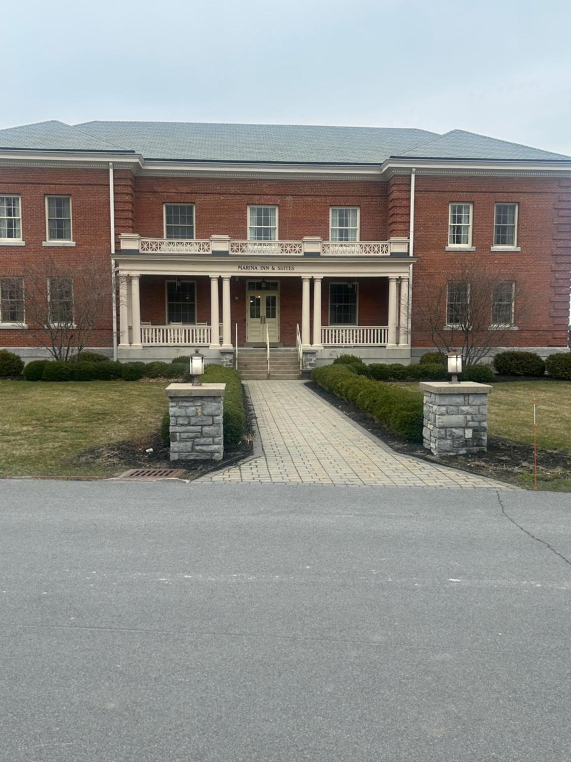 Watertown Vacations - Harbor House Inn - Property Image 2