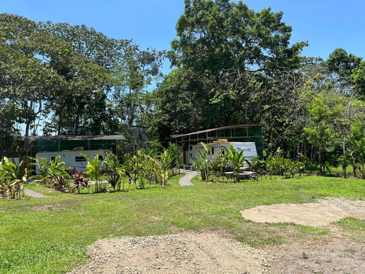 Ciudad Rodante La Fortuna , ave 309