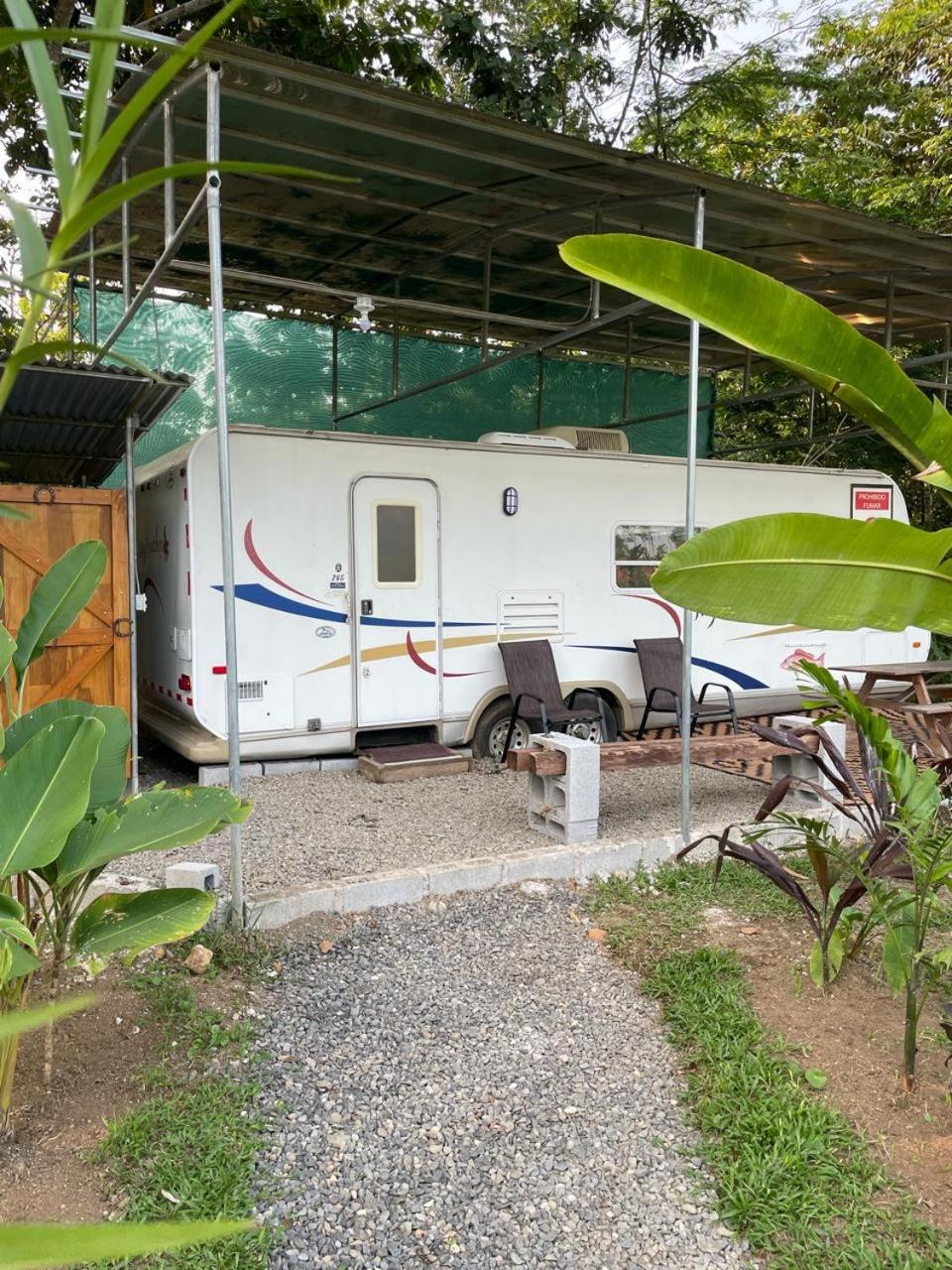 Ciudad Rodante La Fortuna , ave 309