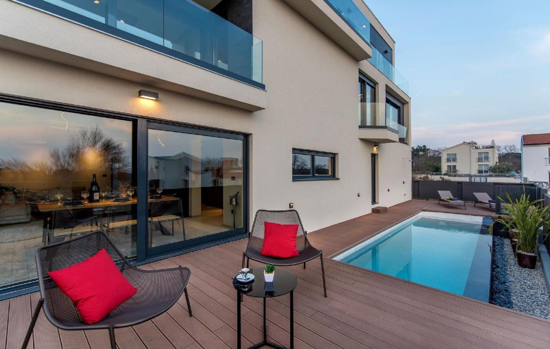 Villa Mare Exclusive mit Pool und Fitnesstudio view 3