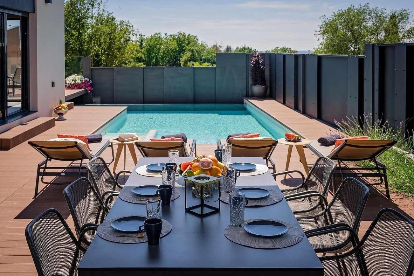 Villa Mare Exclusive mit Pool und Fitnesstudio view 5