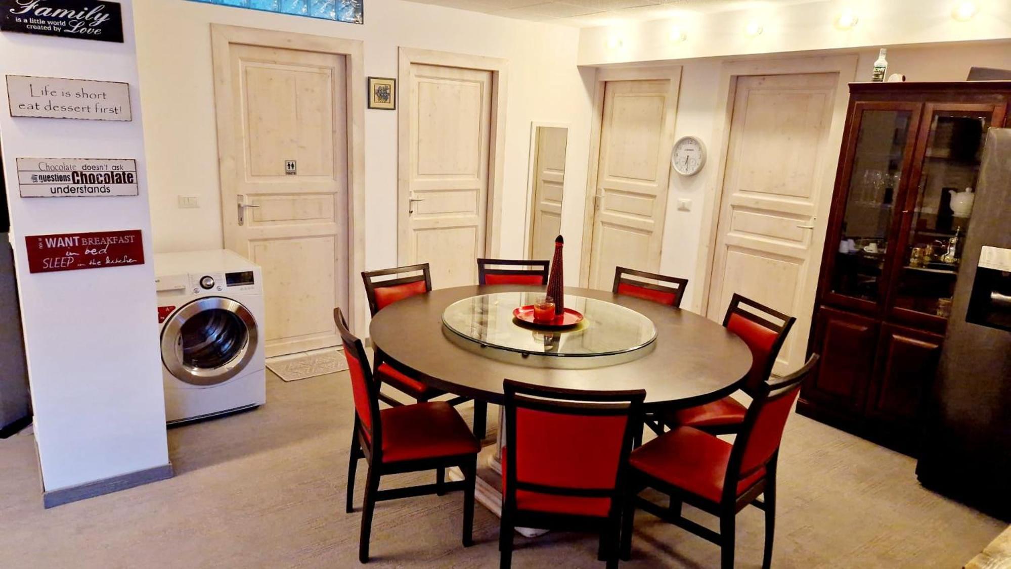 dining