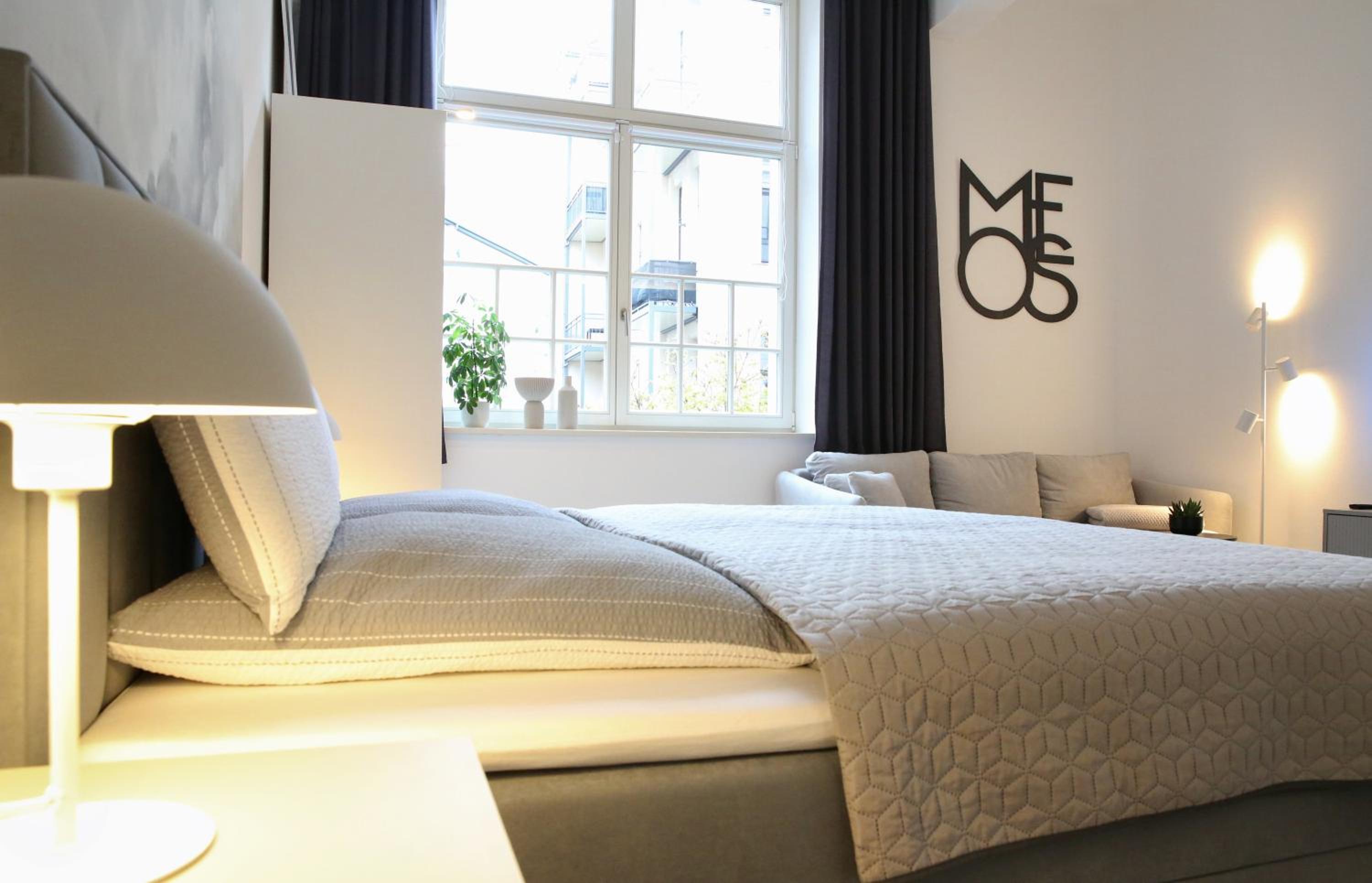 MEOS 3 -Zentrum-Hofblick-Gym-Netflix
