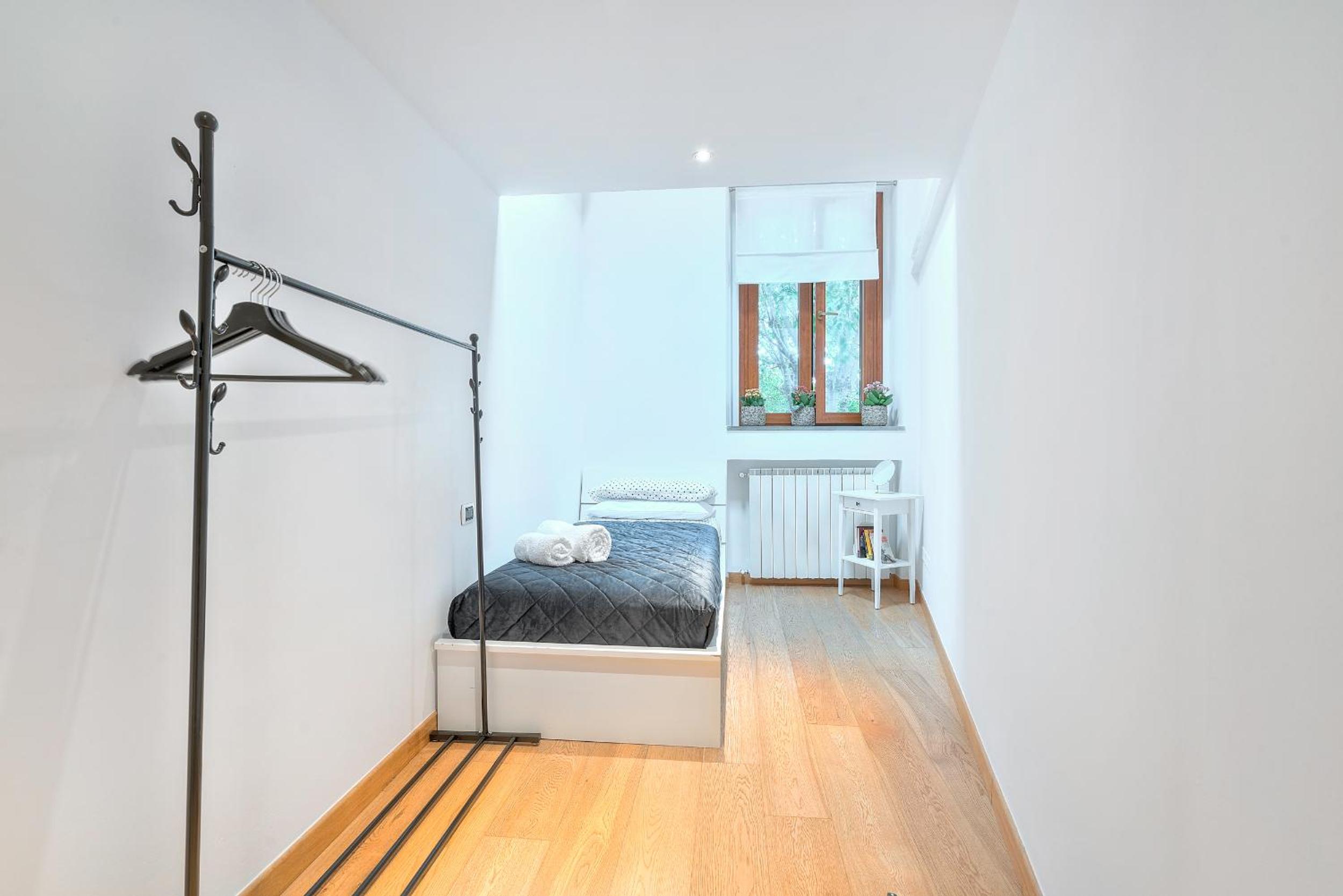 FLORENCE GIANNOTTI HOME