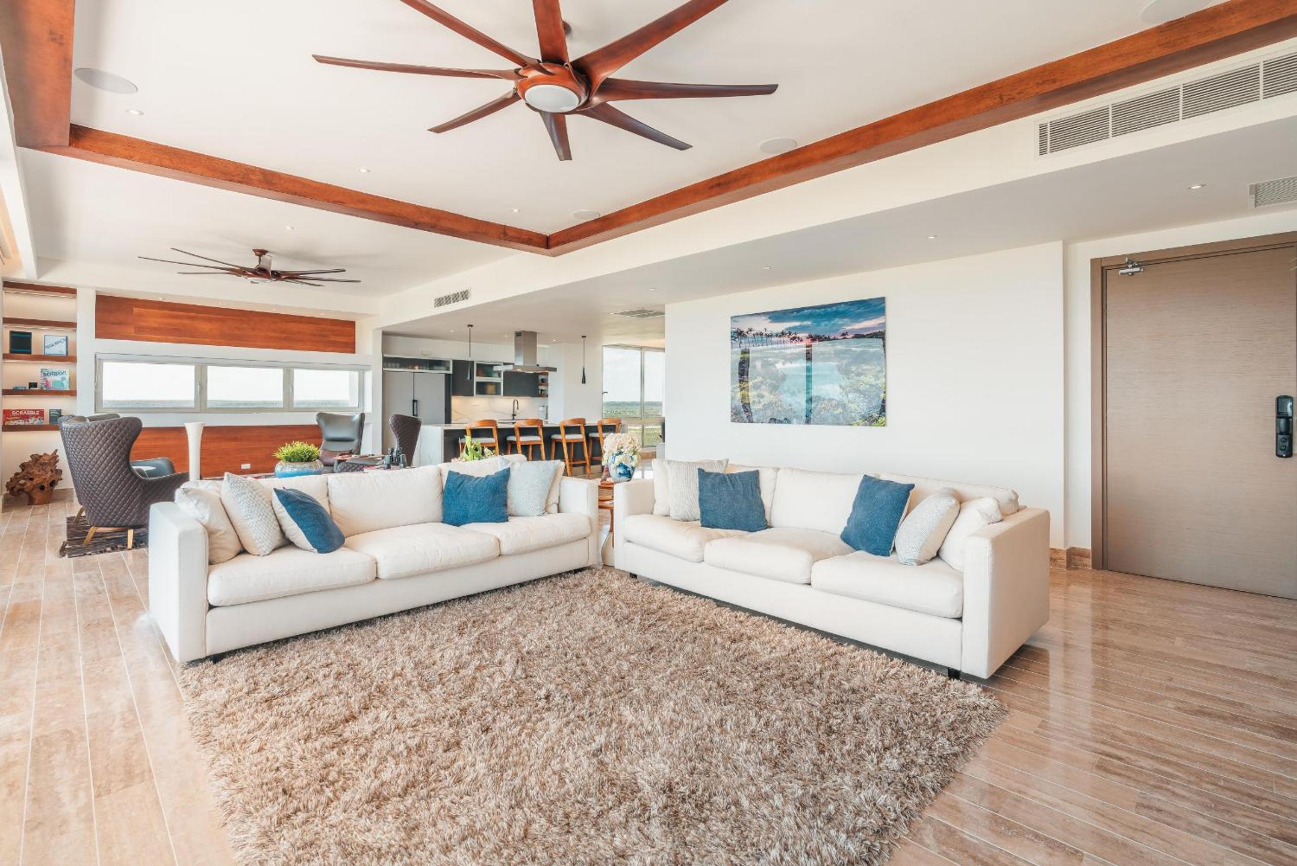 Incredible Penthouse in exclusive tower in CapCana