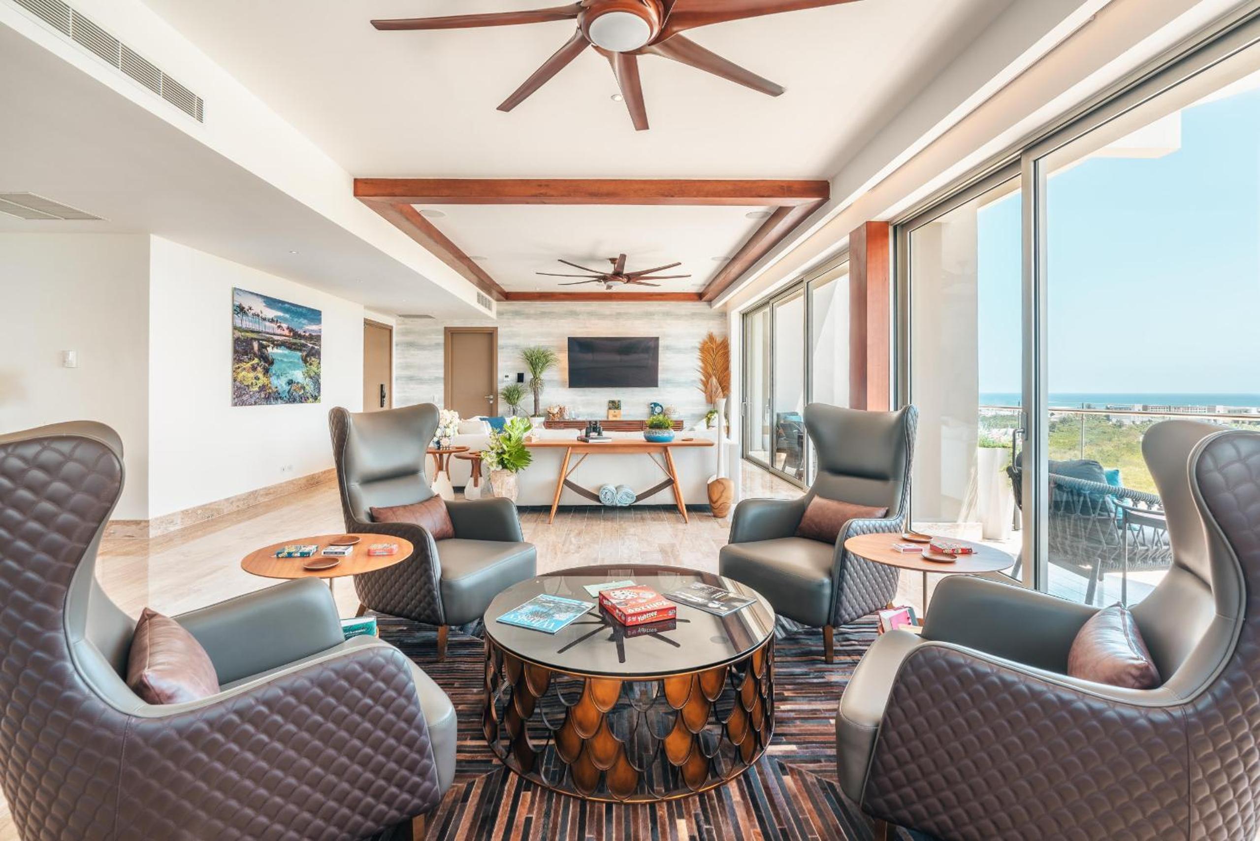 Incredible Penthouse in exclusive tower in CapCana