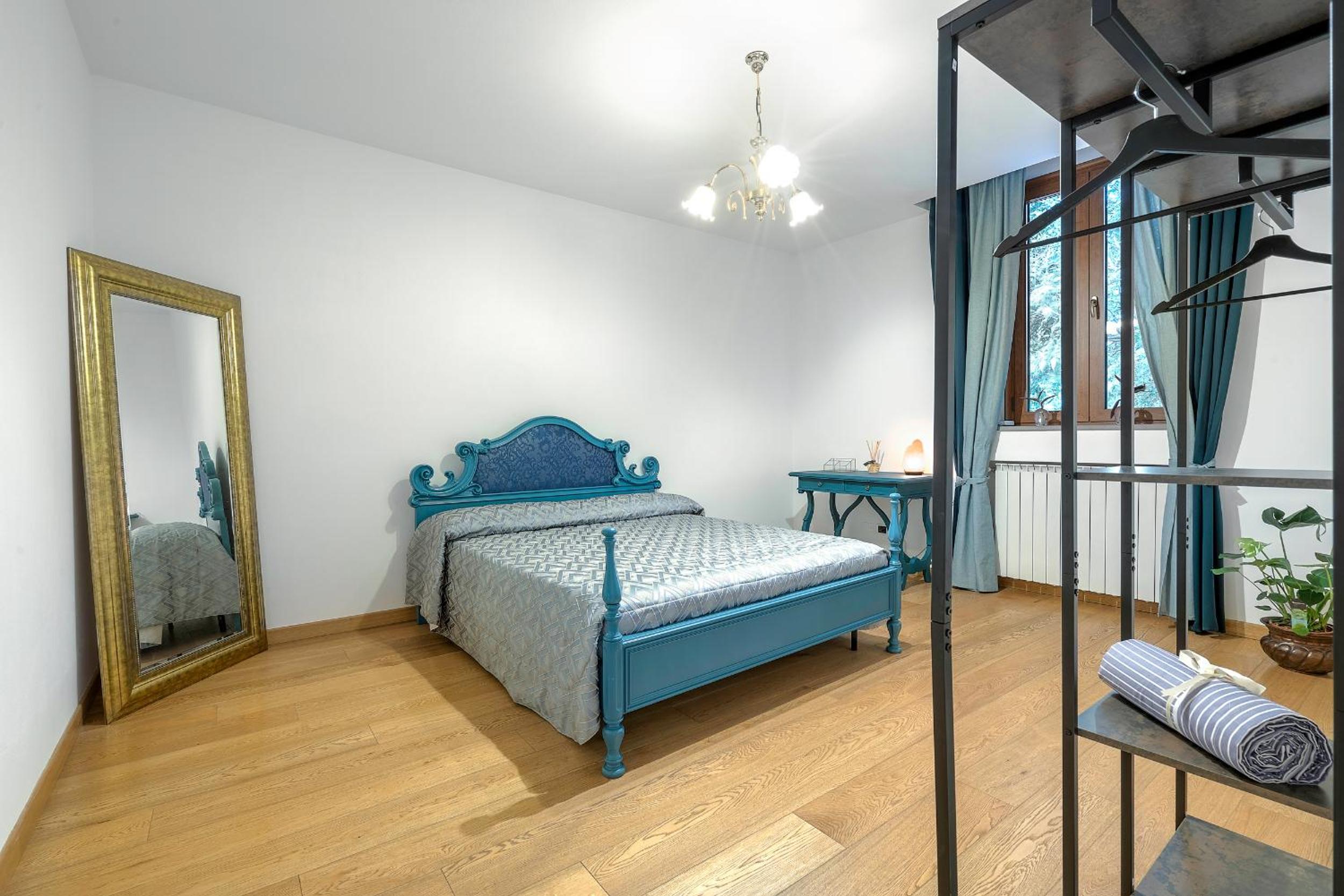 FLORENCE GIANNOTTI HOME