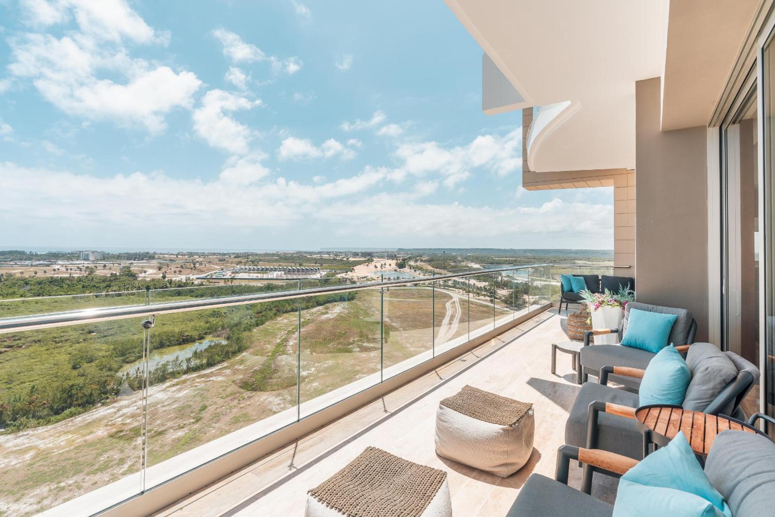 Incredible Penthouse in exclusive tower in CapCana