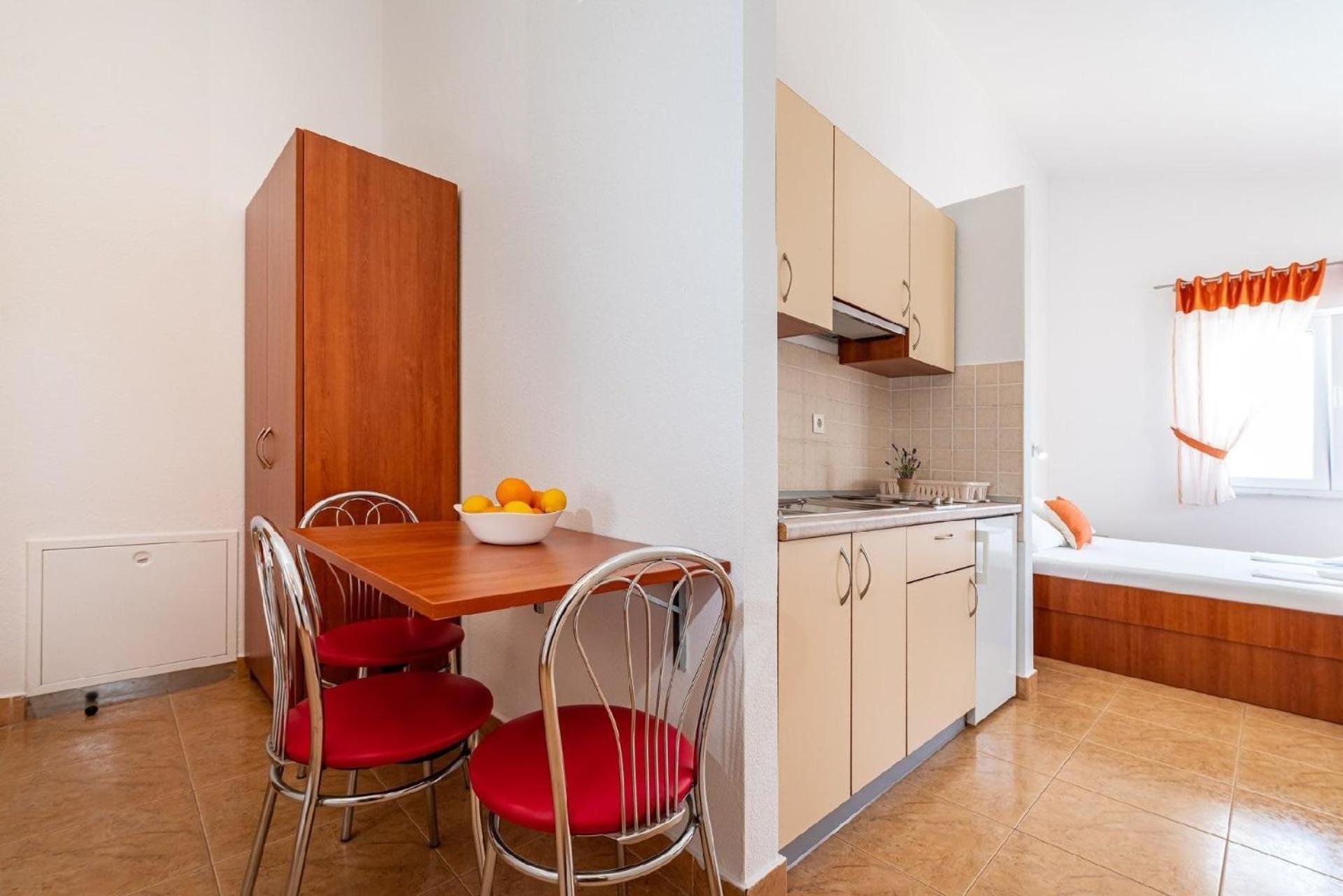 Charmantes Appartement in Starigrad mit Balkon view 4