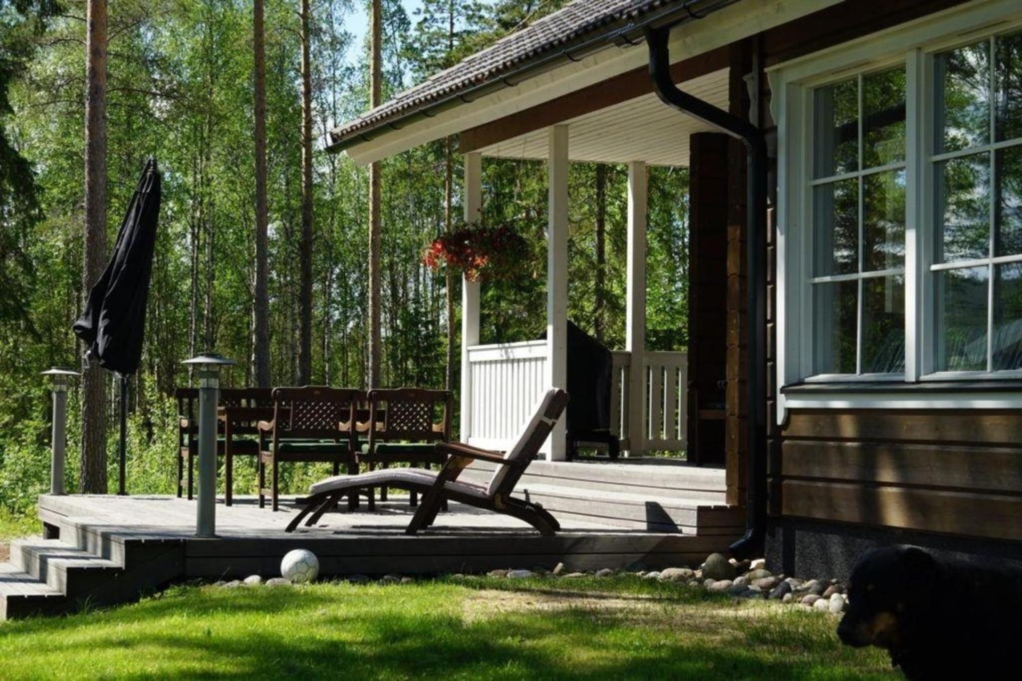 Ferienvilla mit Sauna und Garten am See