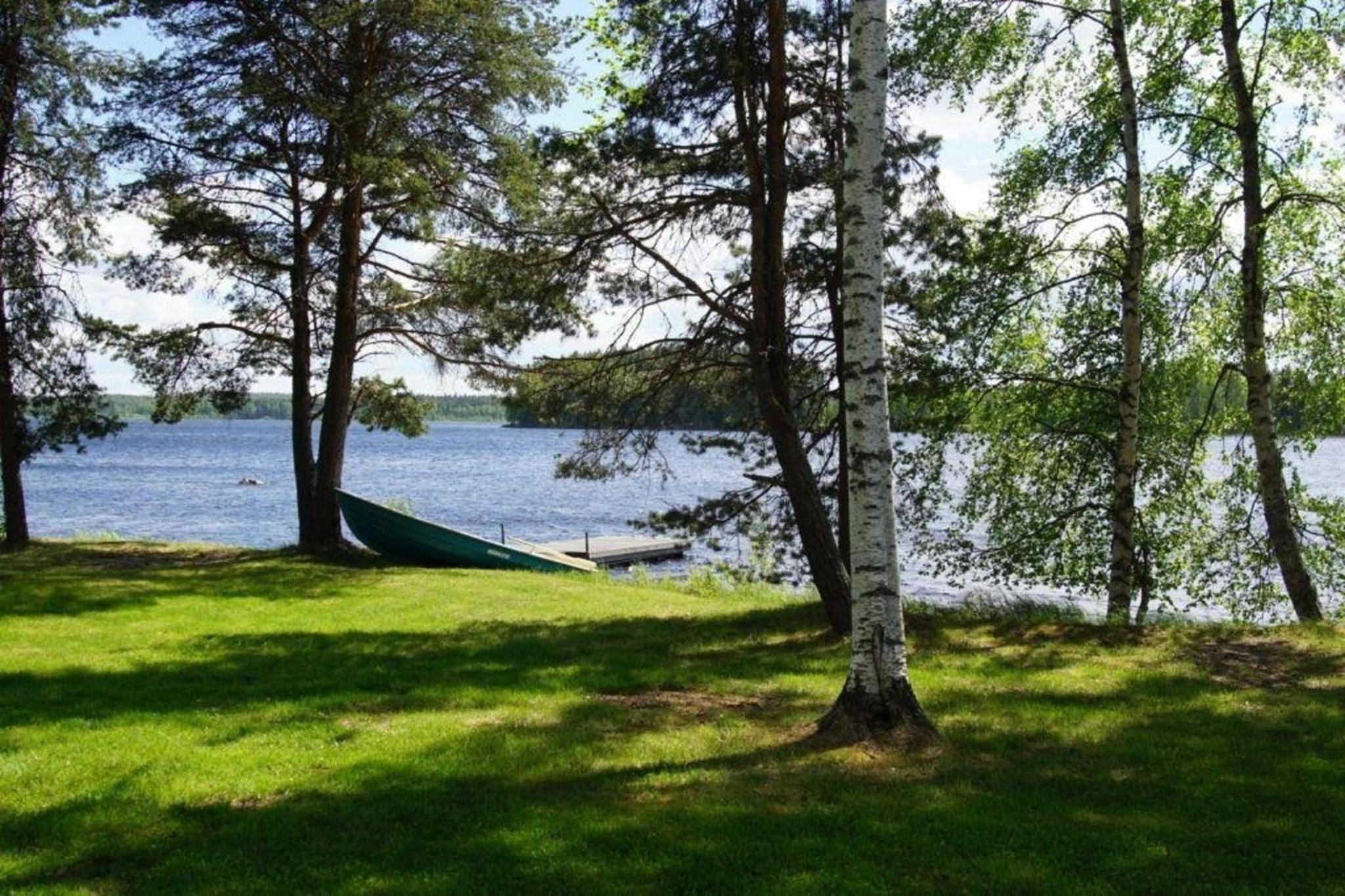 Ferienvilla mit Sauna und Garten am See