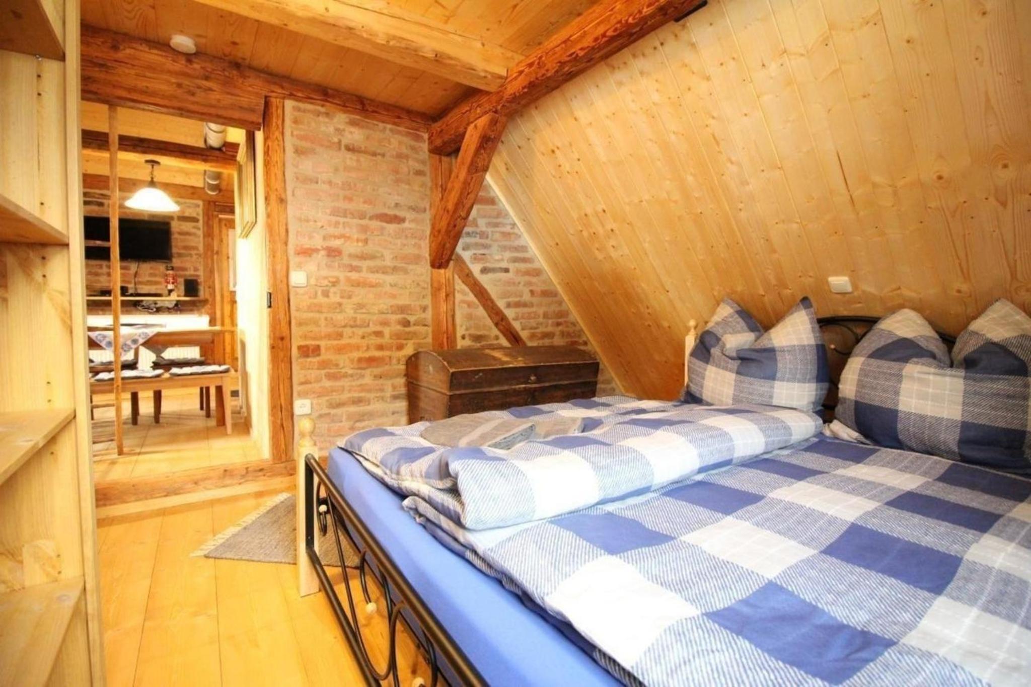 Appartement in Klingenthal mit Terrasse, Garten und Grill